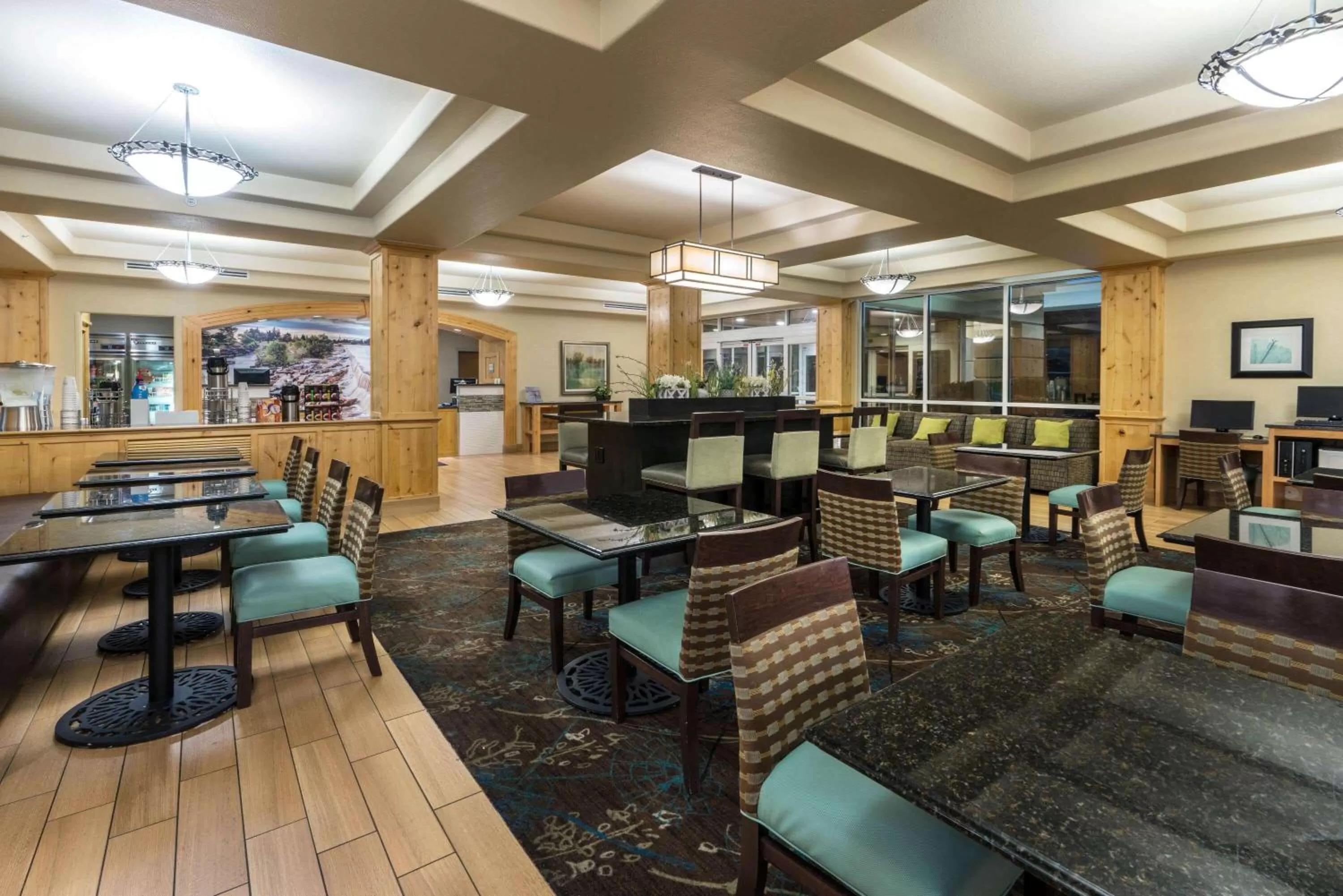 Lobby or reception in La Quinta by Wyndham Idaho Falls/Ammon