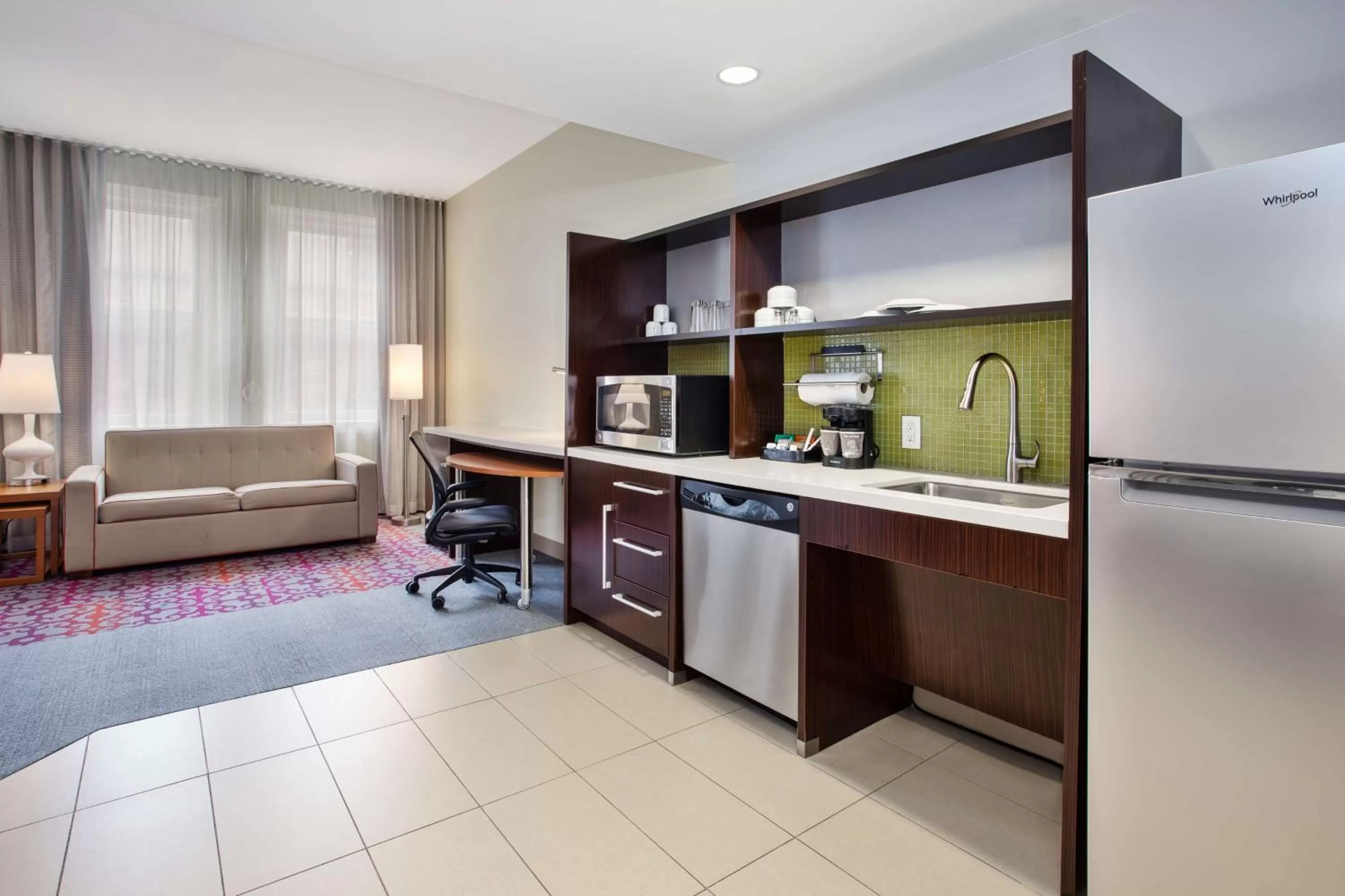Kitchen or kitchenette, Bed in Home2 Suites by Hilton San Antonio Downtown - Riverwalk, TX