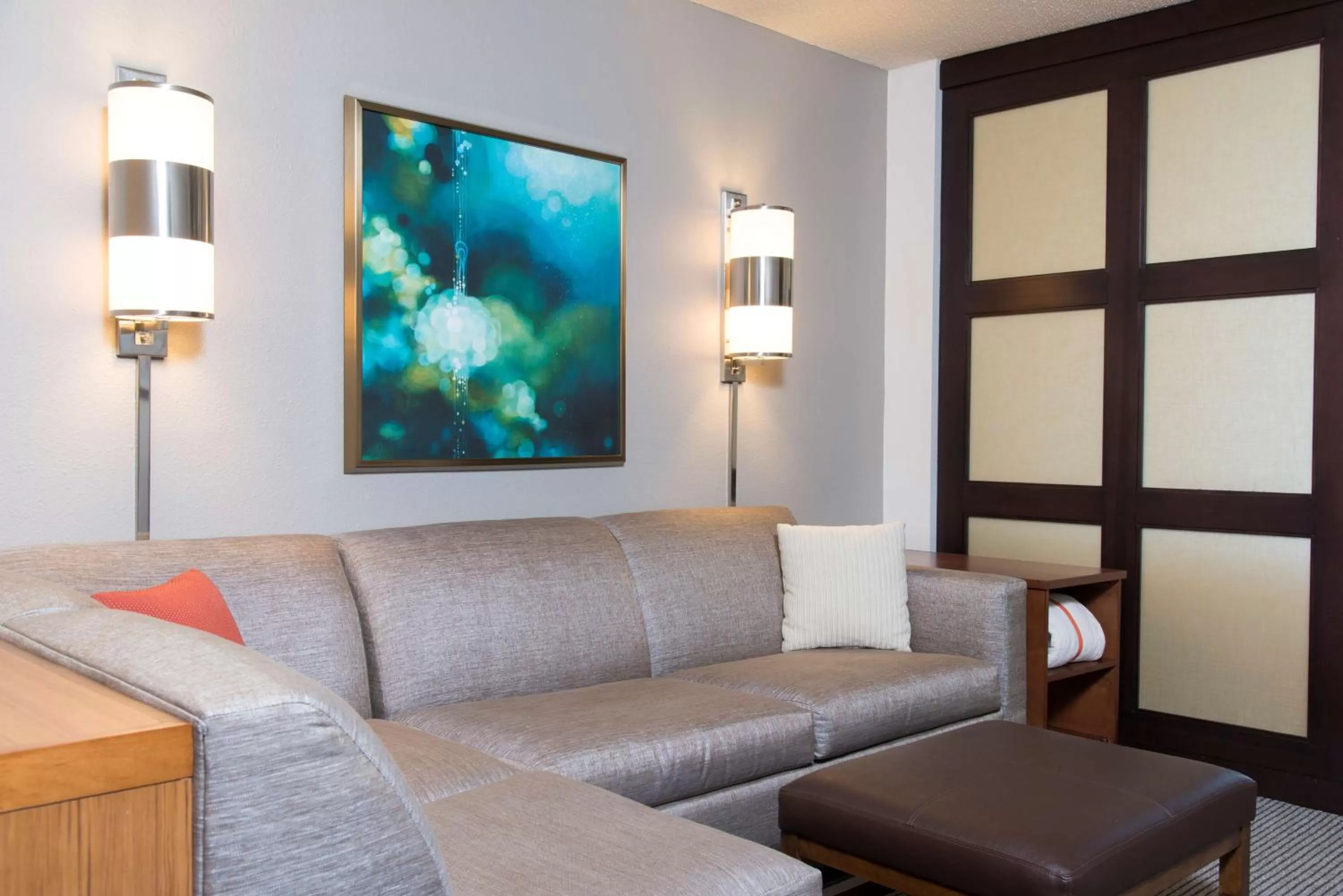 Photo of the whole room in Hyatt Place Lexington