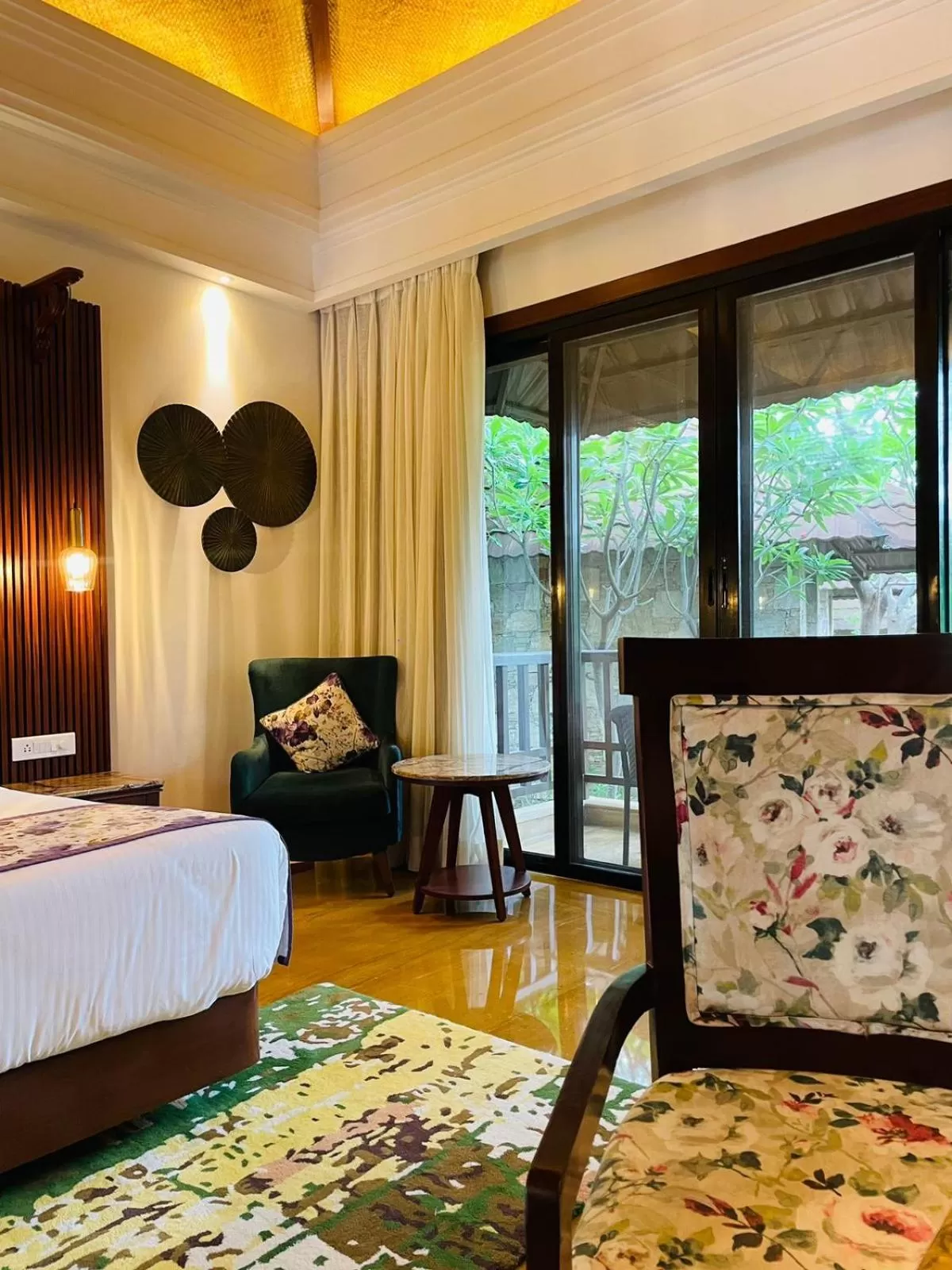 Seating area, Bed in The Ananta Udaipur