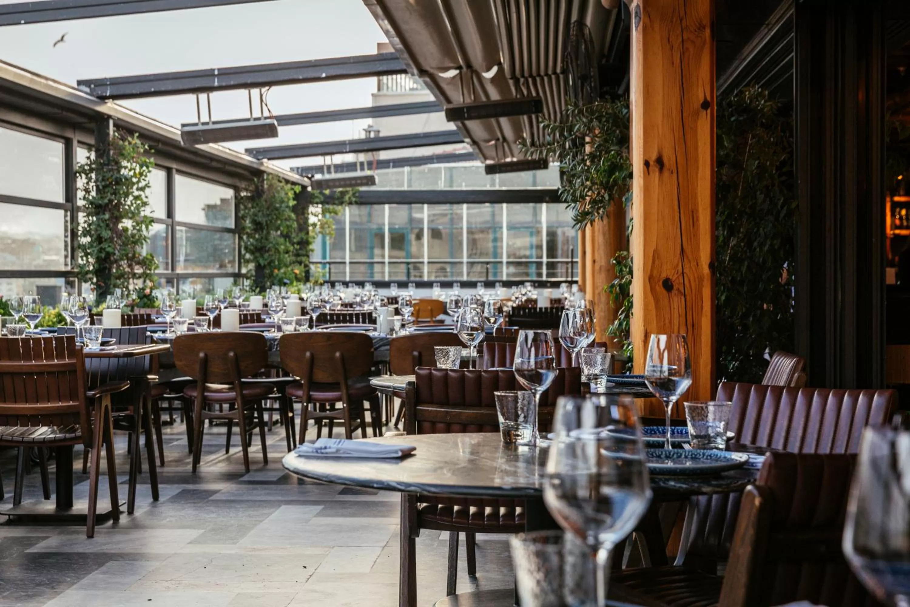 Restaurant/places to eat in Novotel Istanbul Bosphorus Hotel