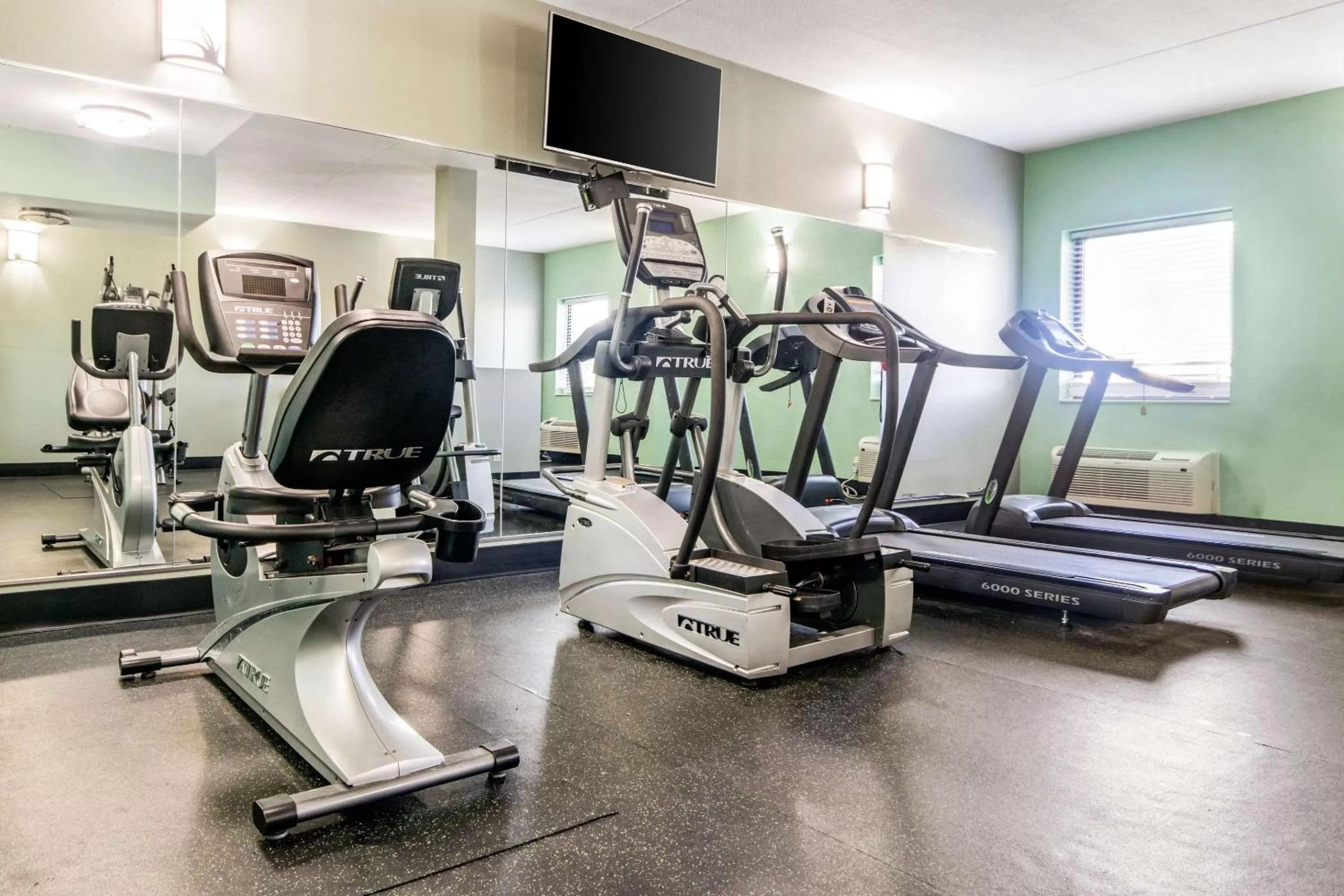 Fitness centre/facilities in Quality Inn Lexington East Hamburg Area