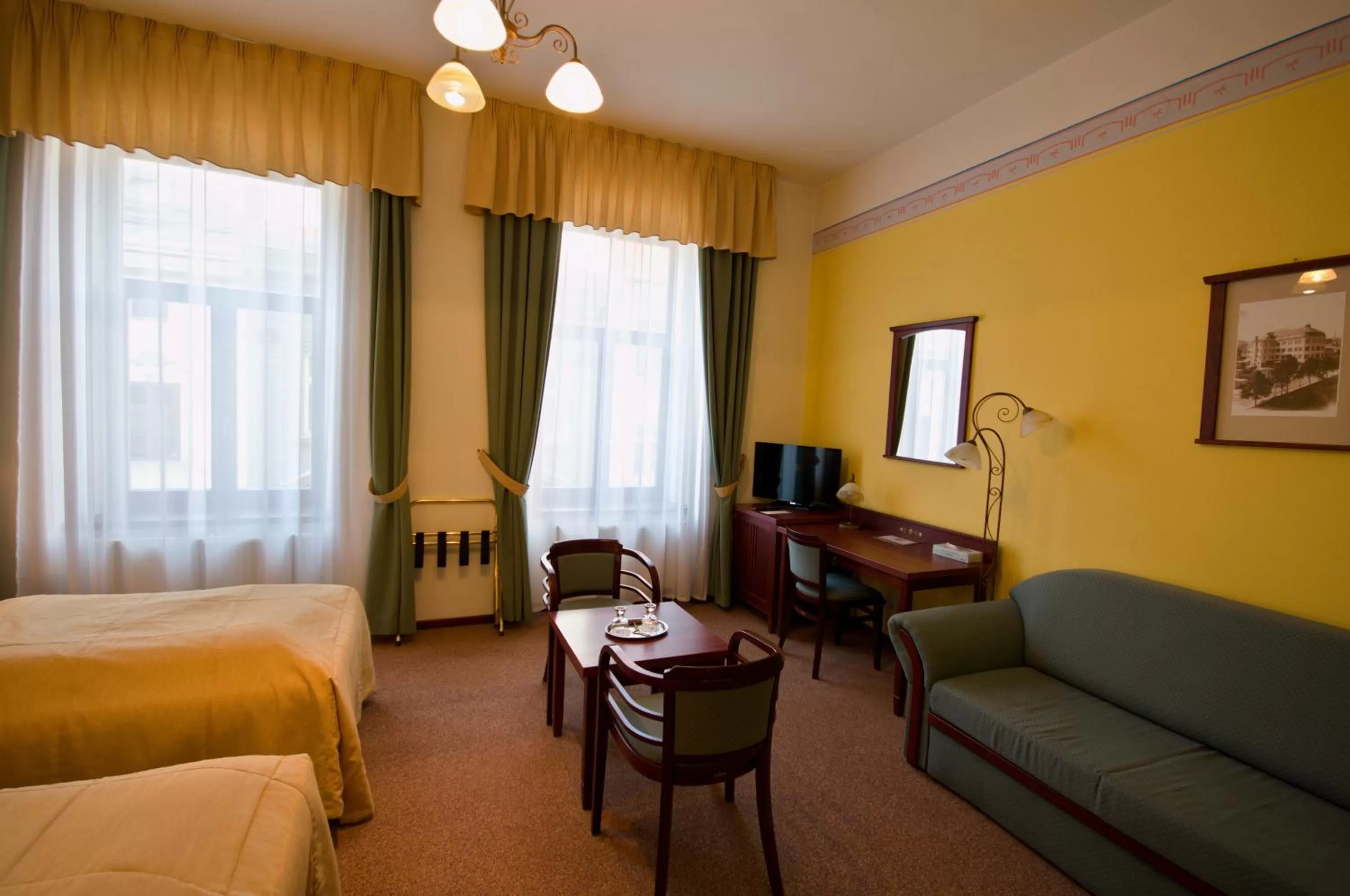 Photo of the whole room, Bed in Grandhotel Garni