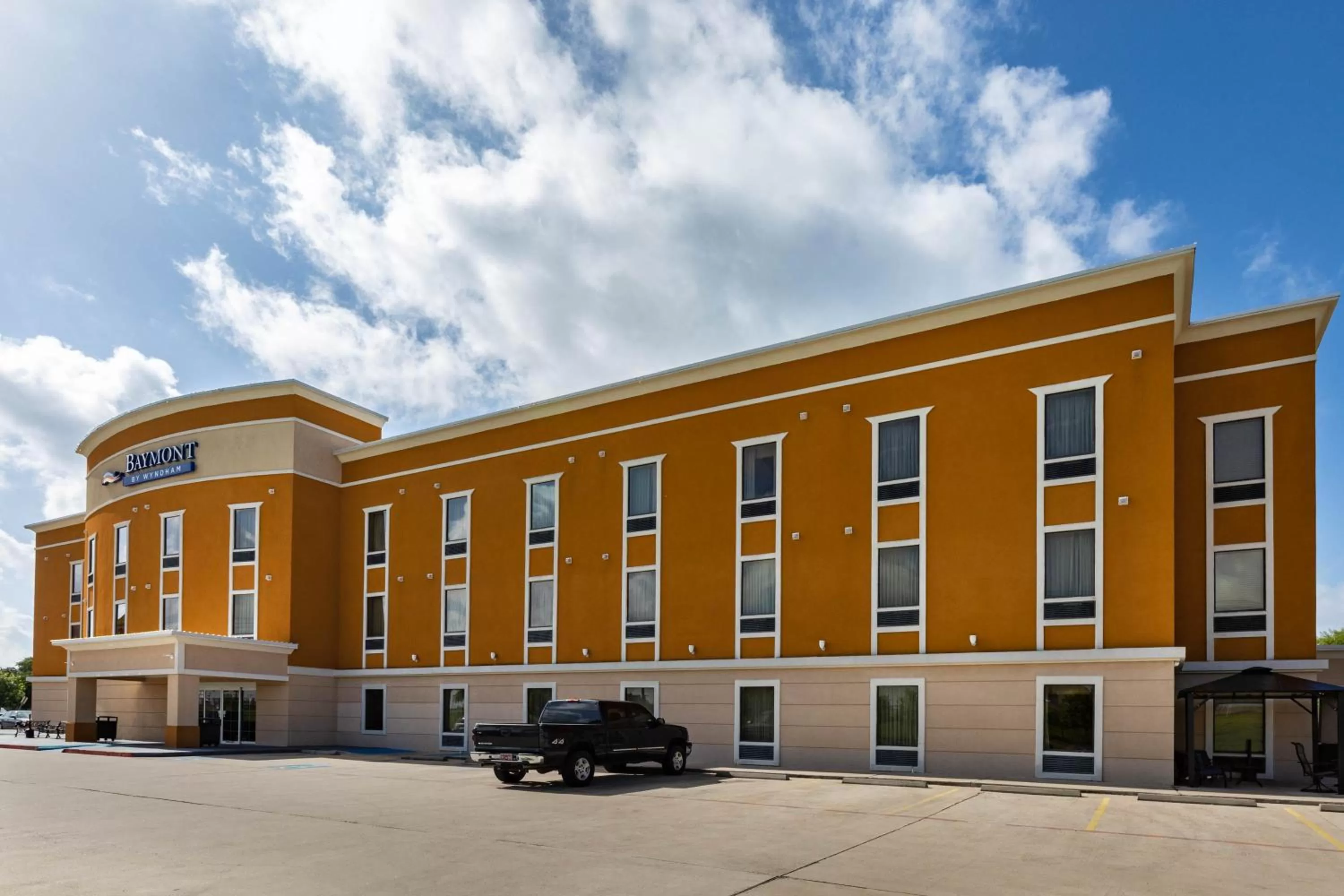 Property building in Baymont by Wyndham Victoria