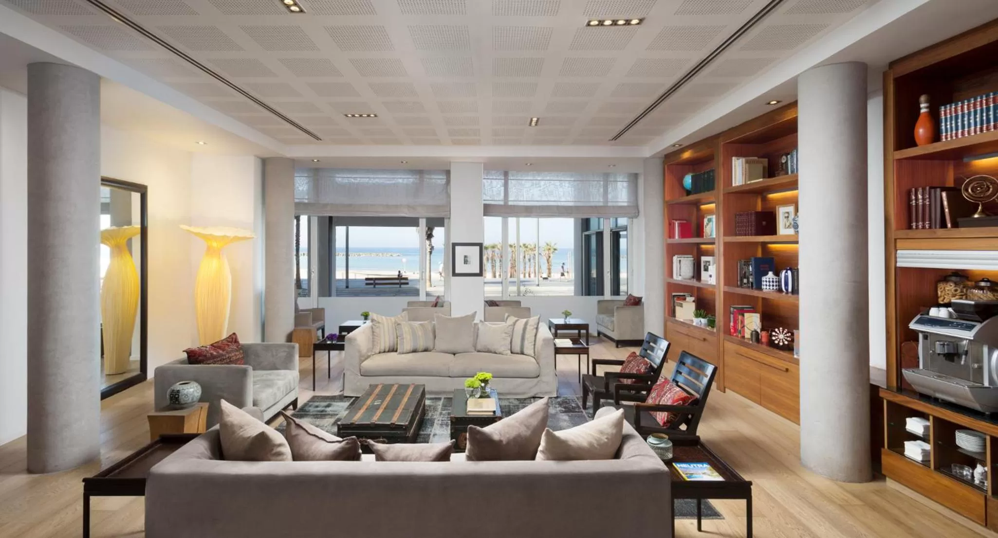 Communal lounge/ TV room in Sea Executive Suites