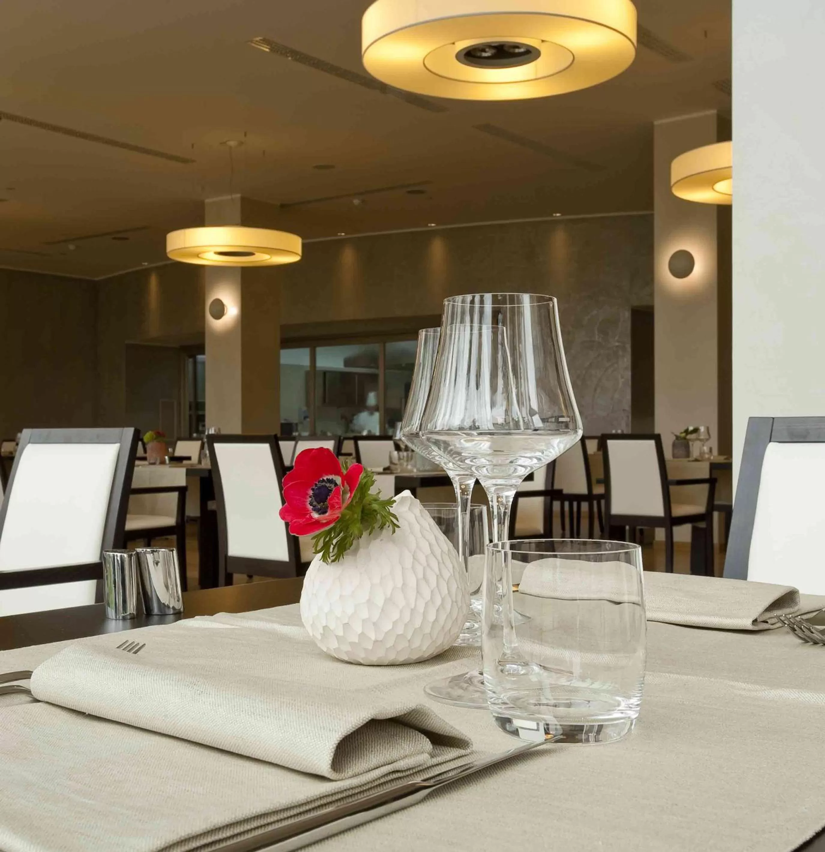 Restaurant/places to eat in Best Western Plus The Hub Hotel
