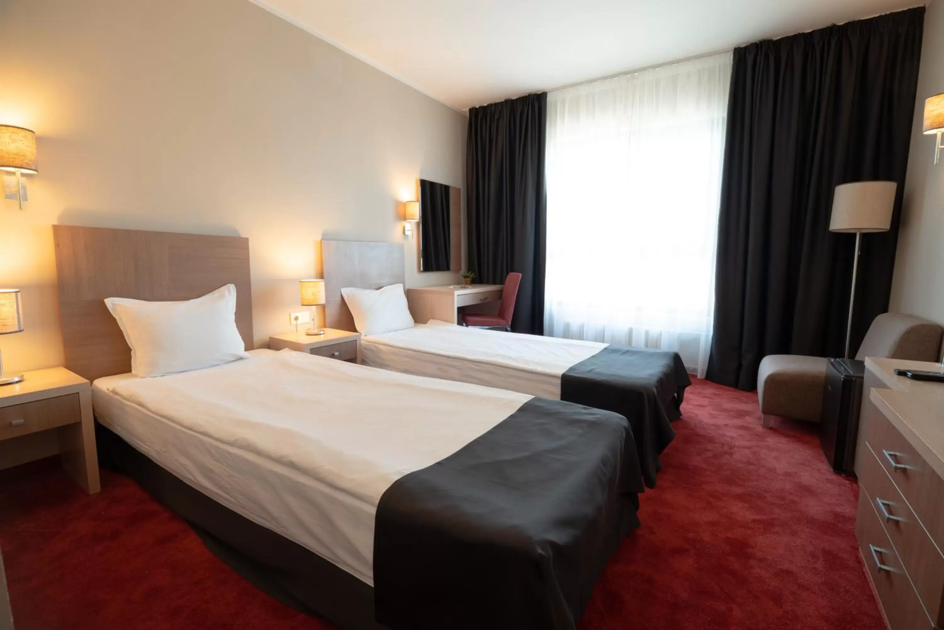 Standard Twin Room in Vitosha Park Hotel - Free Indoor Pool & Parking Standard Twin Room in Vitosha Park Hotel - Free Indoor Pool & Parking