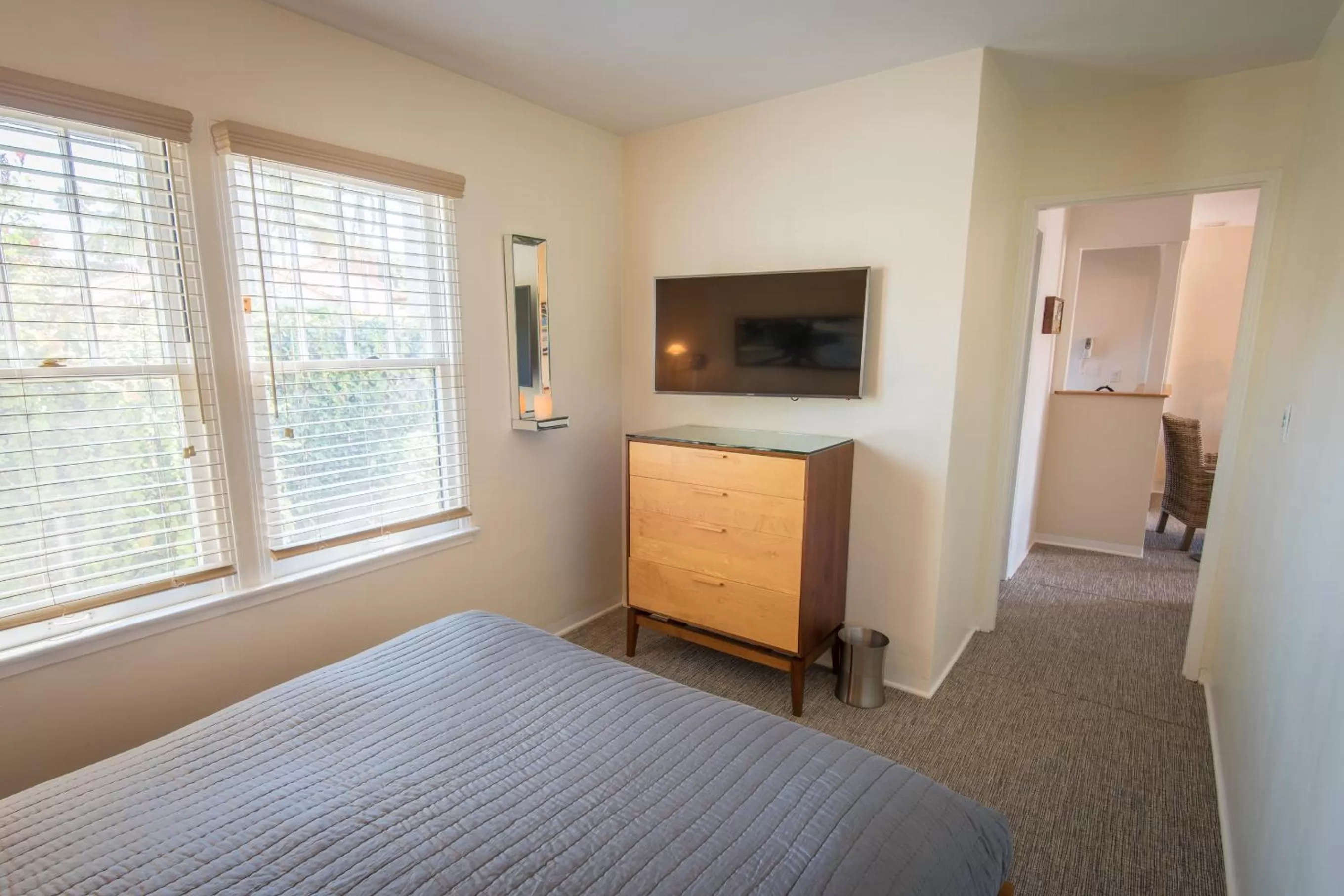 TV and multimedia, Bed in Harbor House Inn