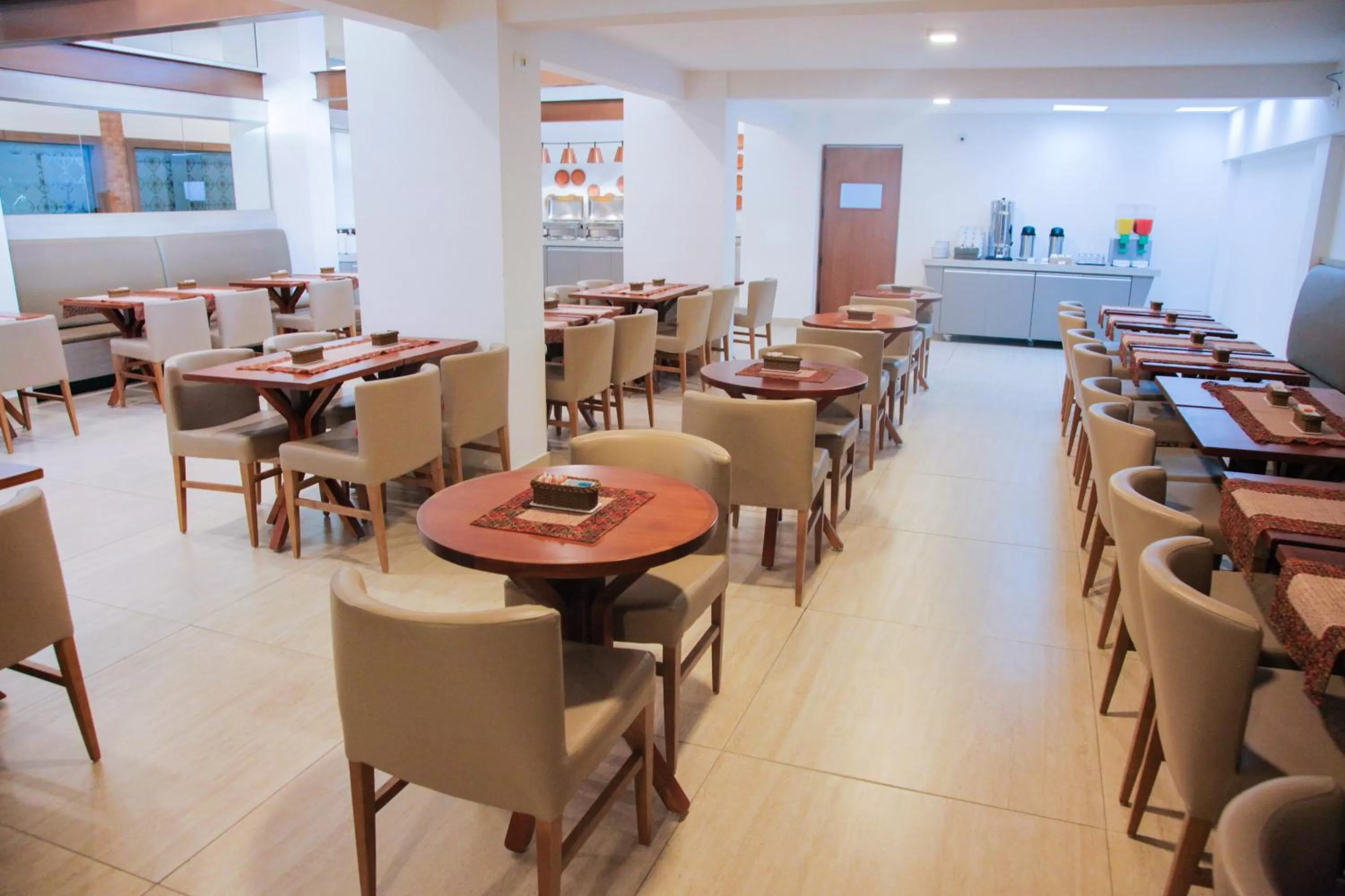 Restaurant/places to eat in Slim Pajuçara by Tropicalis