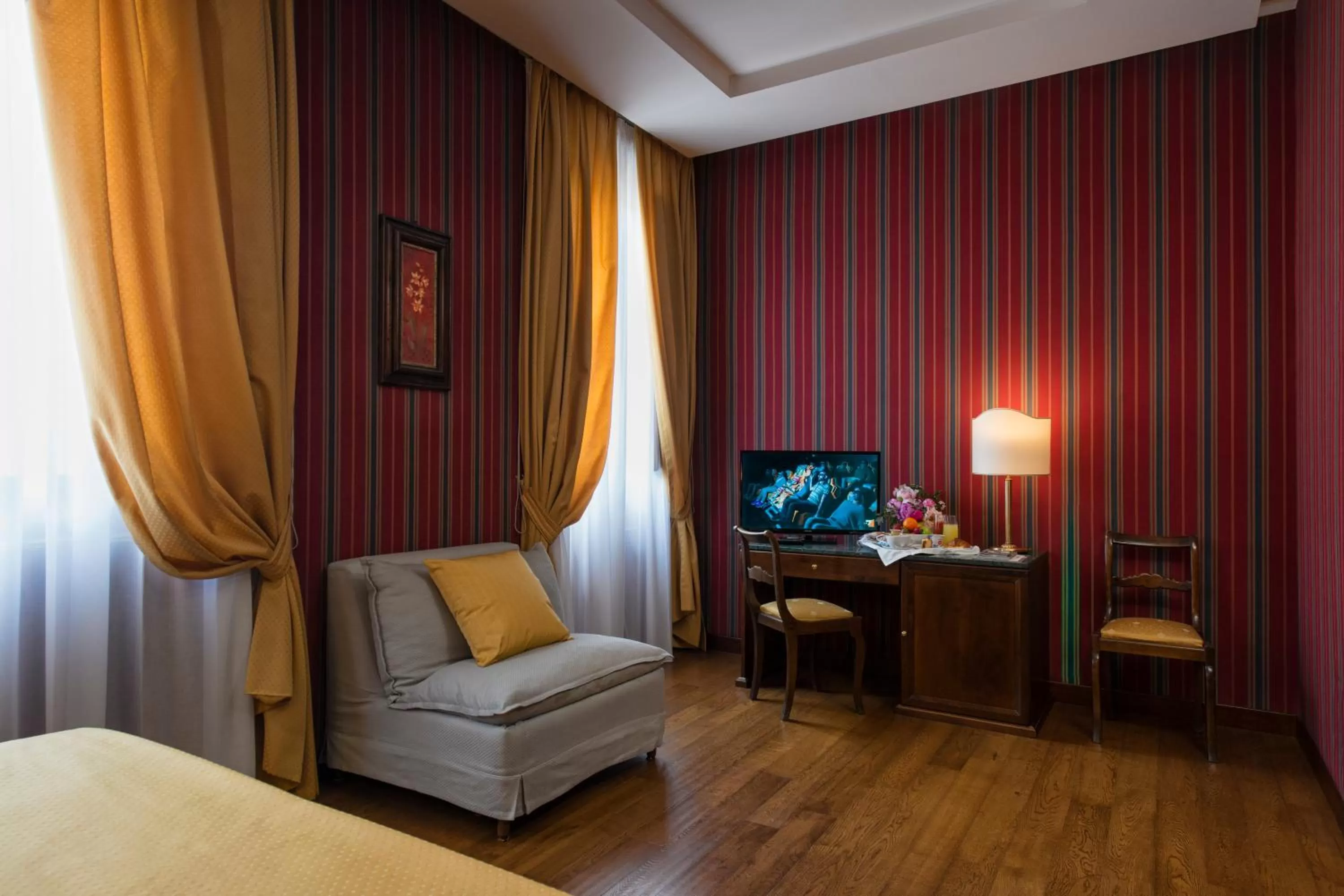 Bed in Atlante Garden Hotel