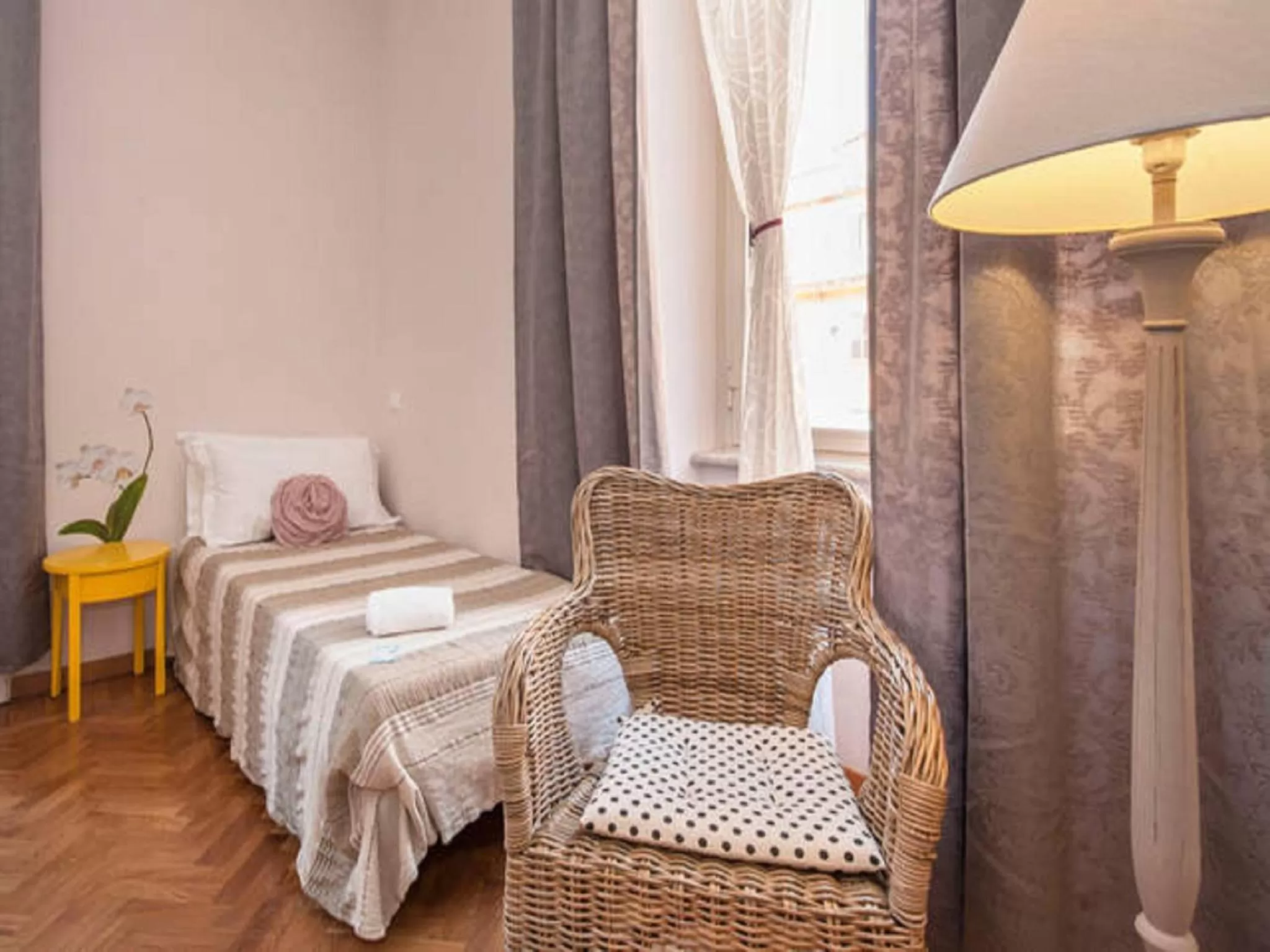 Bed in Sesto Suites Central