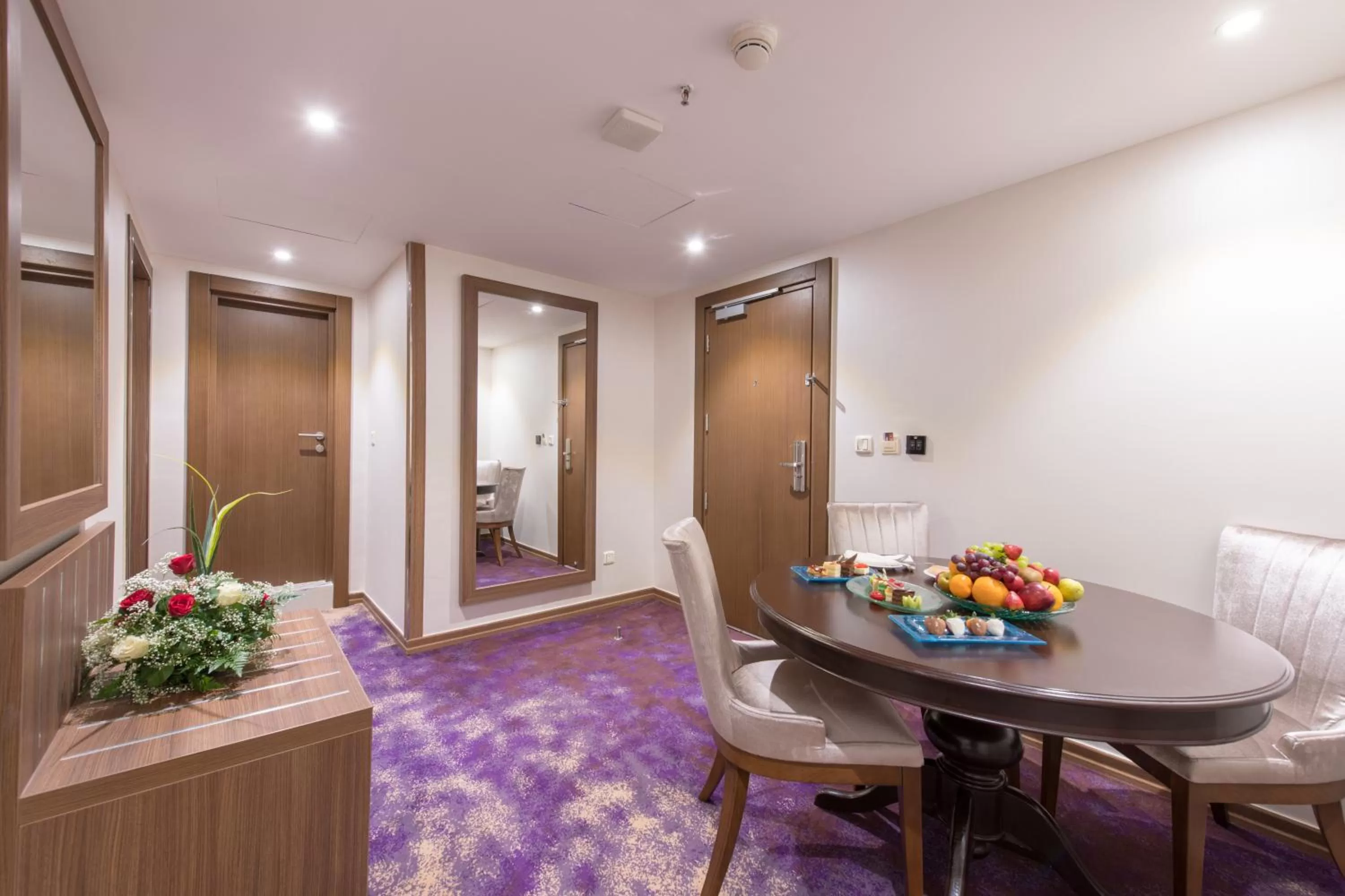 Dining Area in Ramada by Wyndham Continental Jeddah