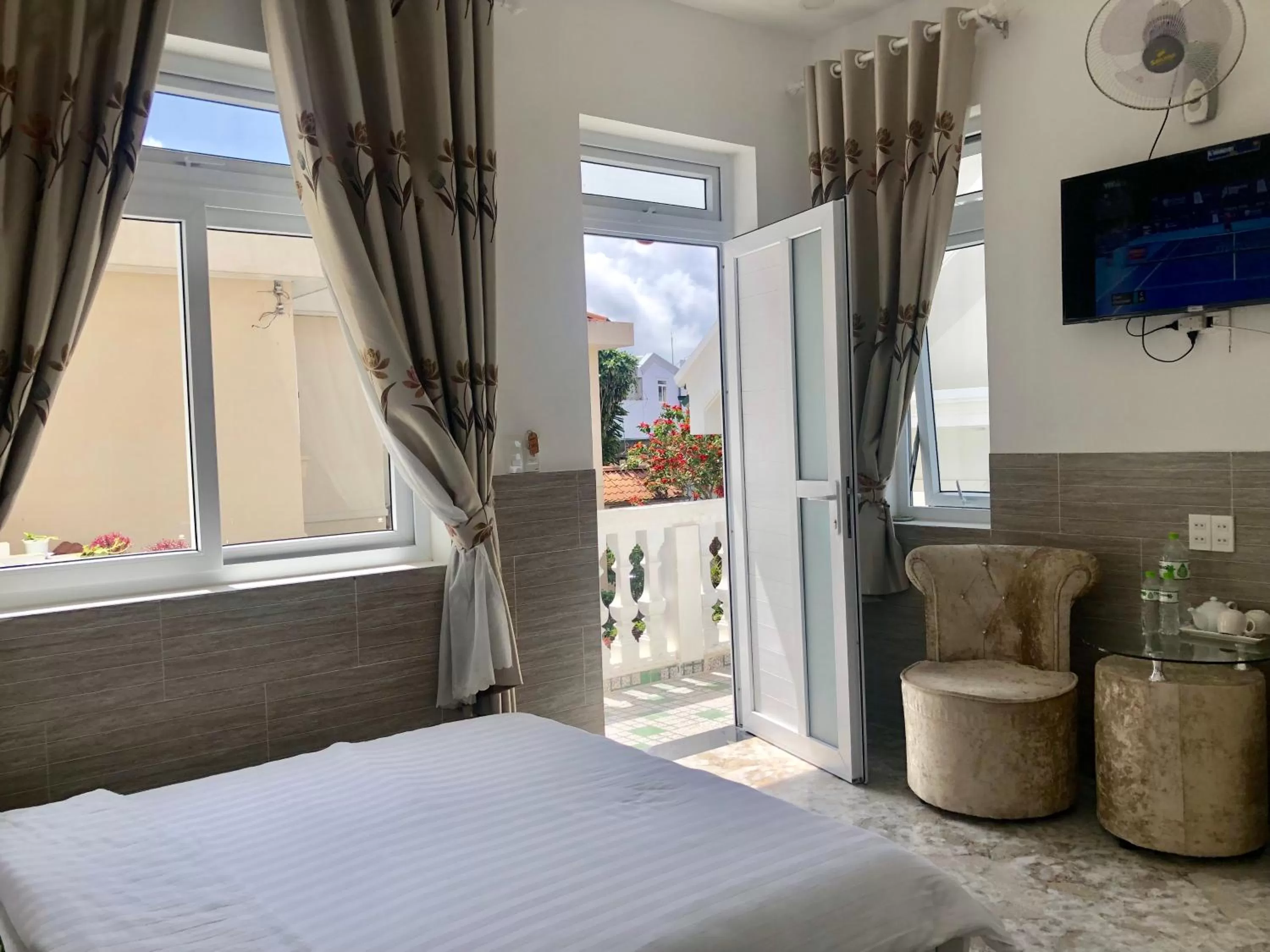 Photo of the whole room, Bed in Villa - Hotel Nam Khang 2 Dalat