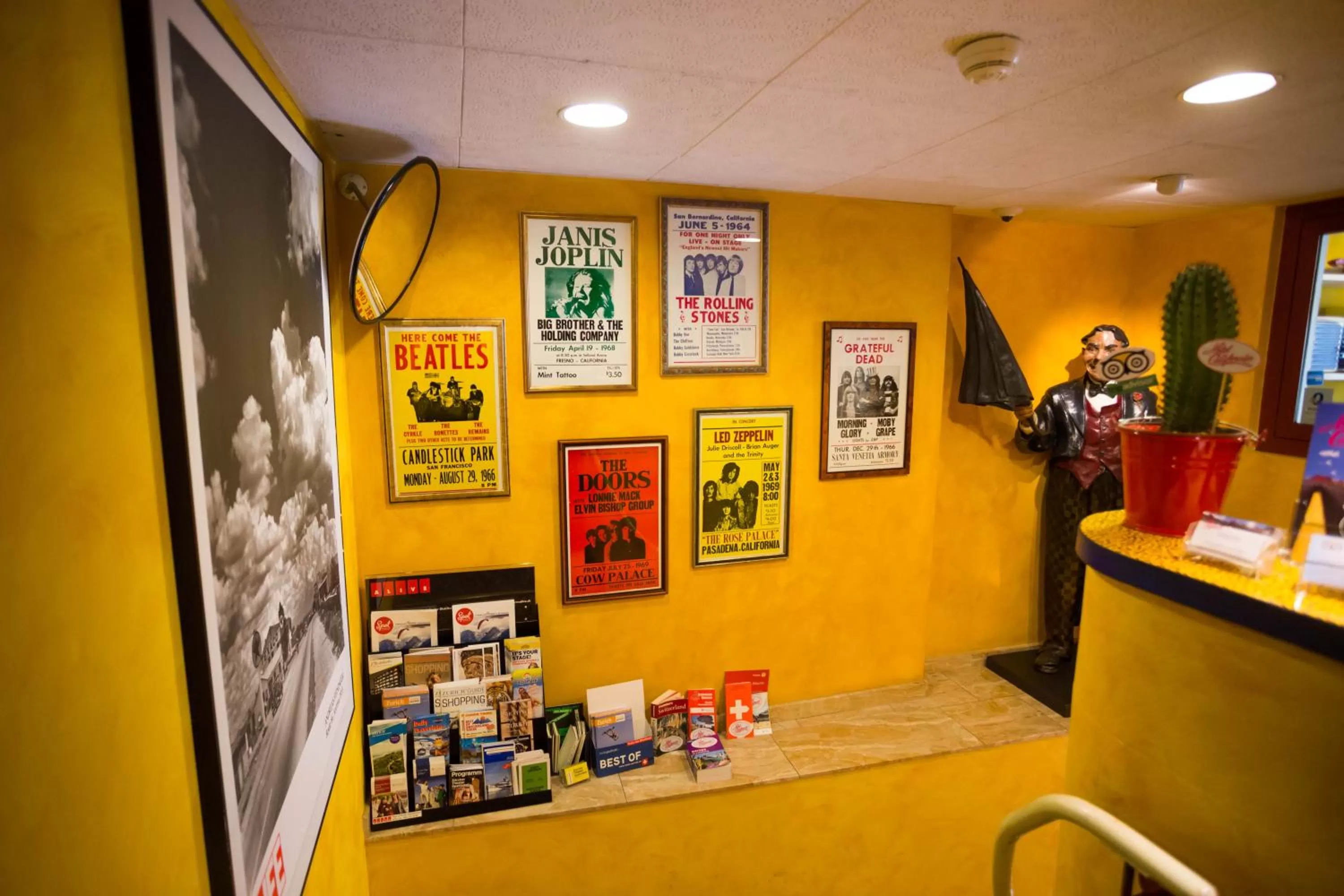 Decorative detail in Hotel California