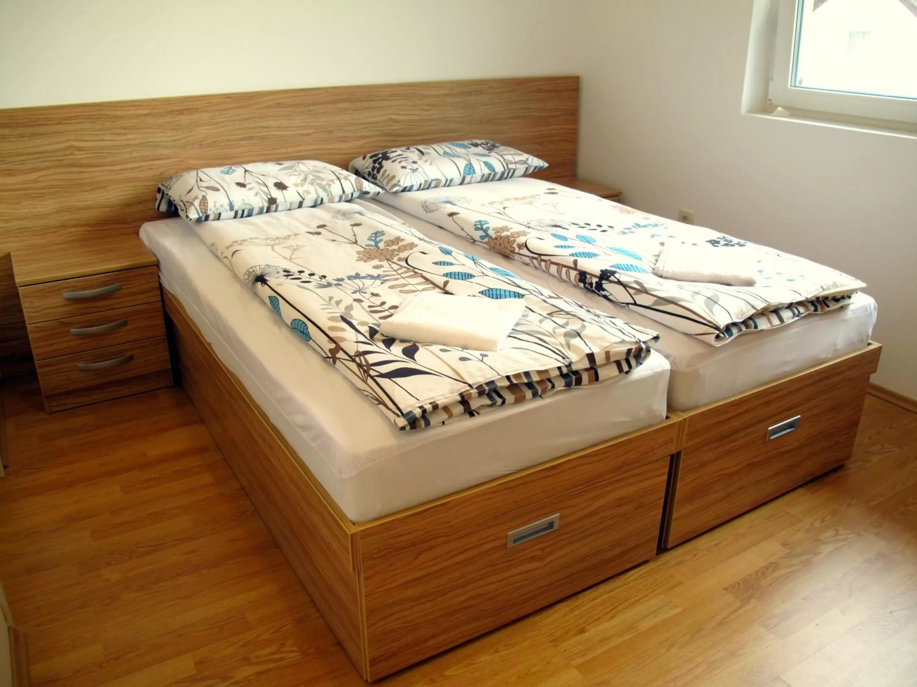 Double or Twin Room with Bathroom - single occupancy in B&B By The Way Double or Twin Room with Bathroom - single occupancy in B&B By The Way