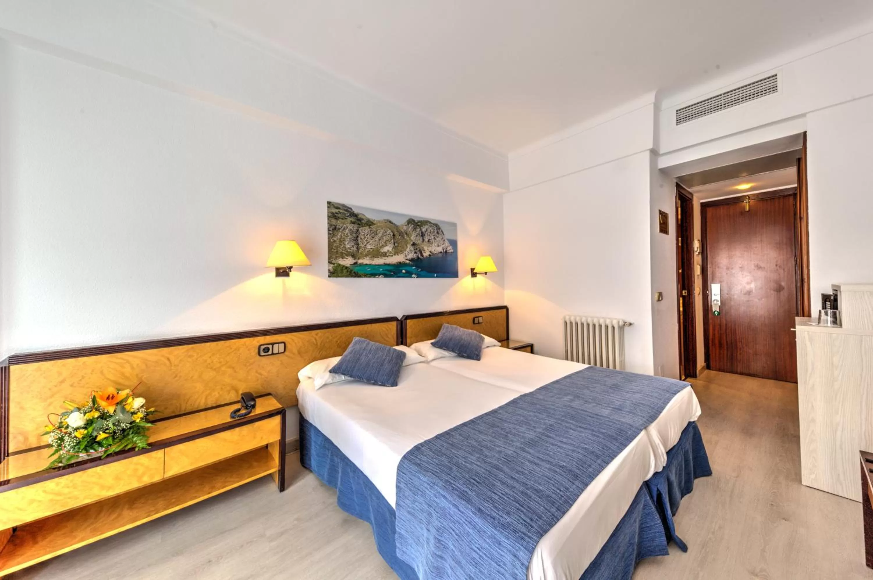 Bed in Hotel Voramar