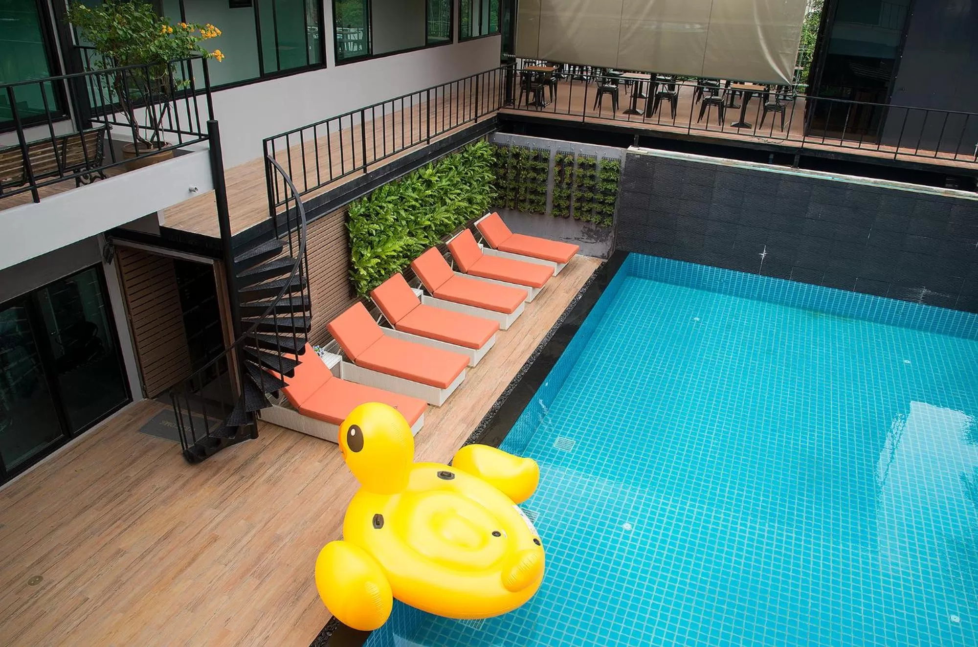 Swimming pool in V20 Boutique Jacuzzi Hotel