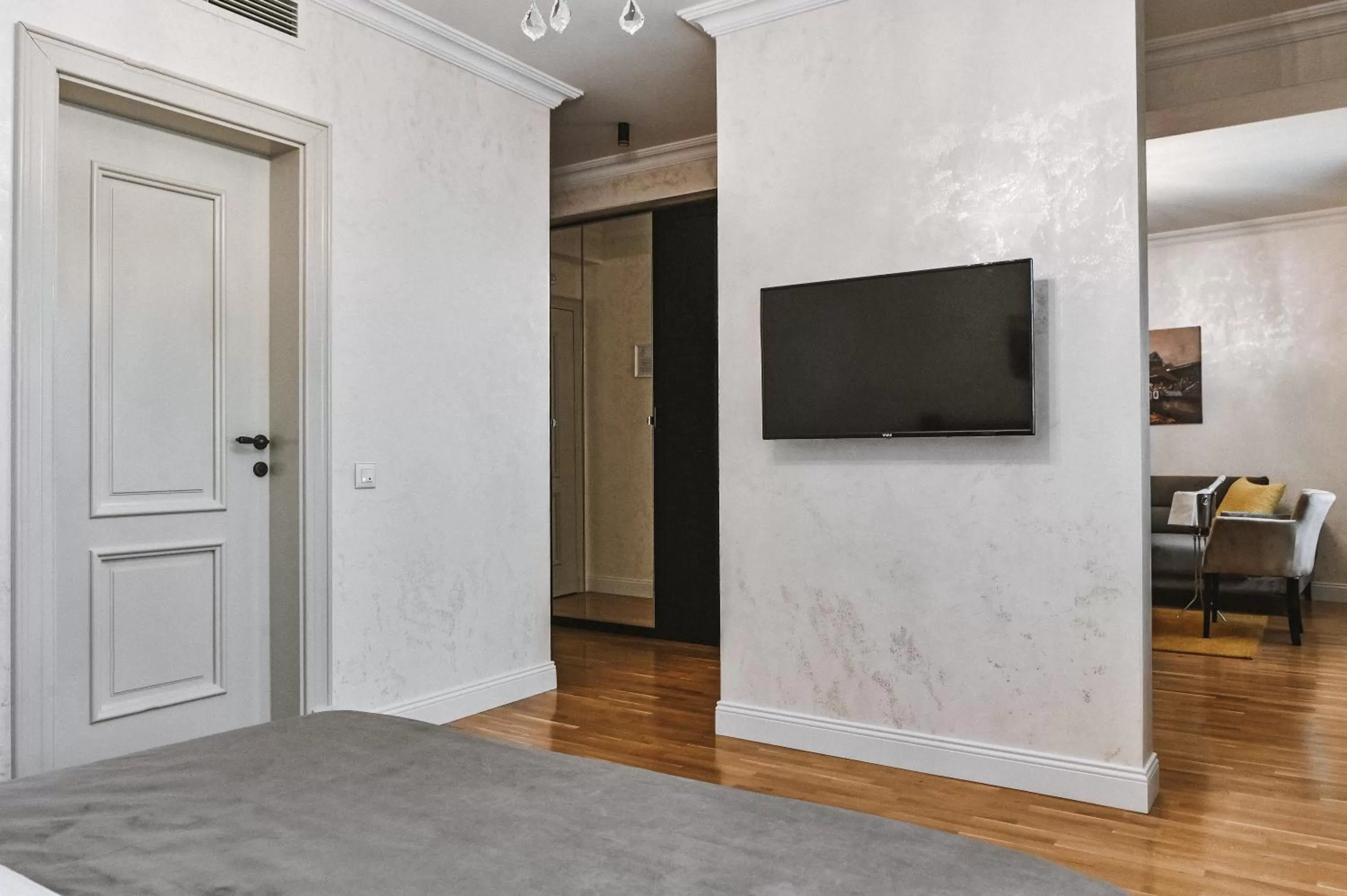 TV and multimedia, TV/Entertainment Center in Garni hotel BARUT
