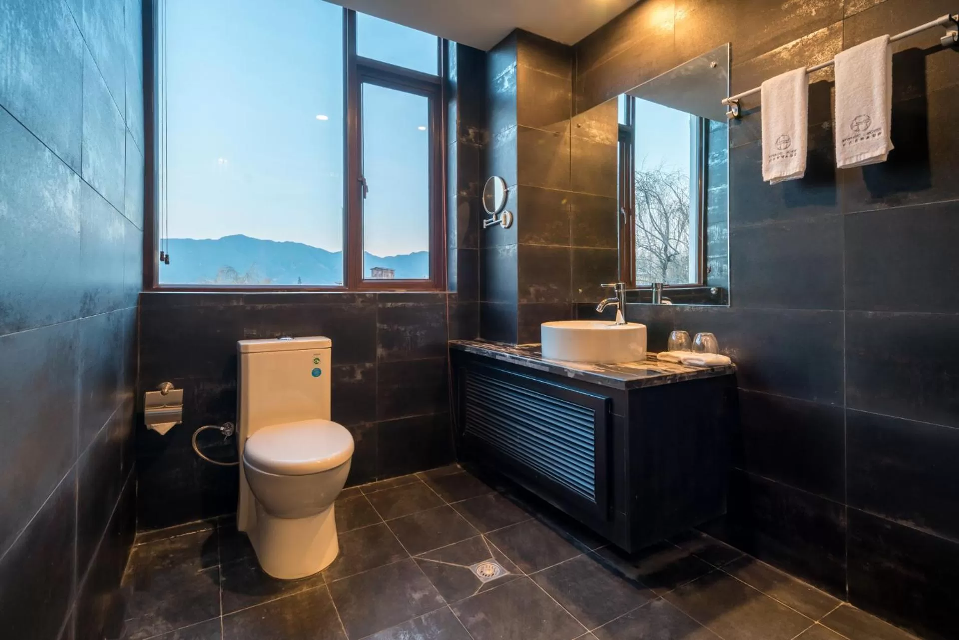 Bathroom in Lijiang Gemmer Hotel