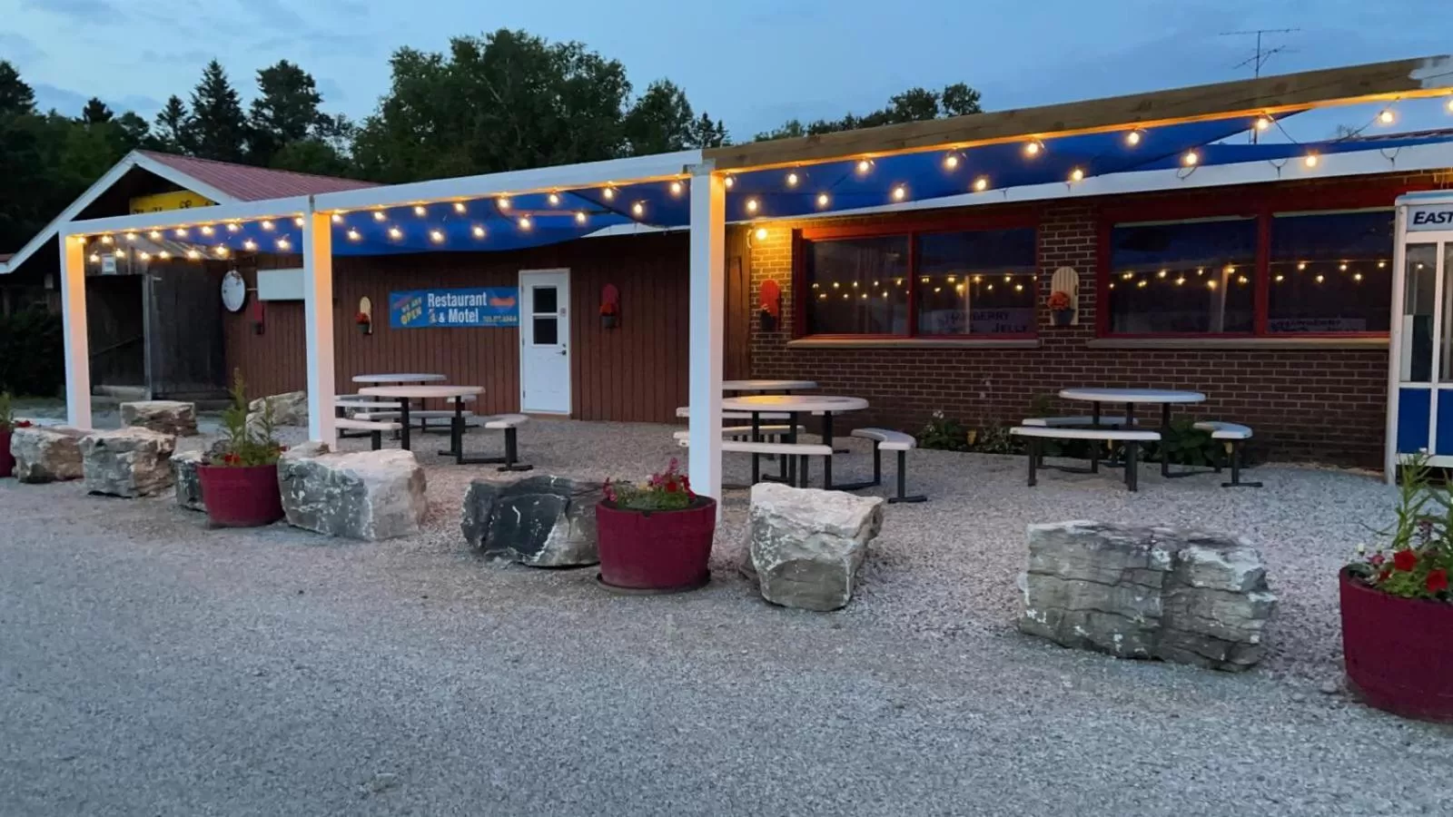 Patio in Huron Sands Motel and Restaurant