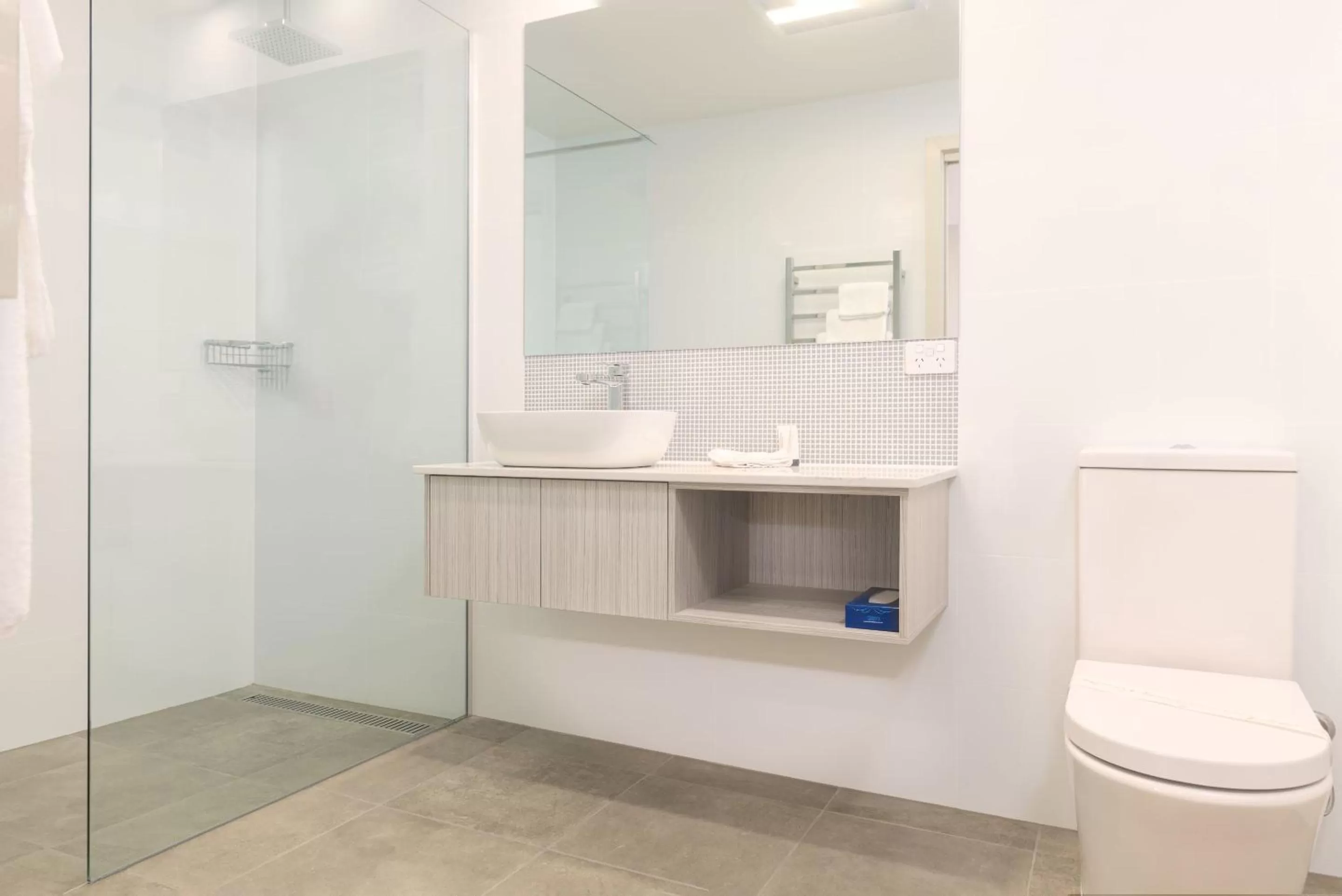 Bathroom in Somerset Hotel