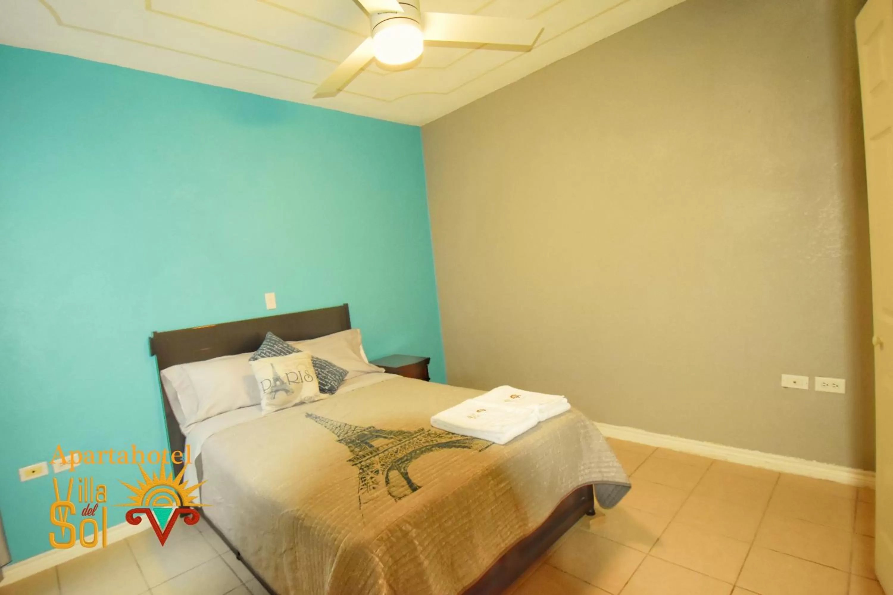 Bed in Villa Del Sol