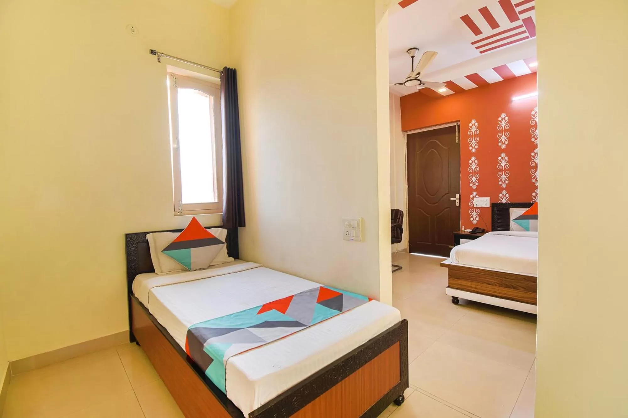 Bedroom, Bed in FabExpress Bzoie Heritage