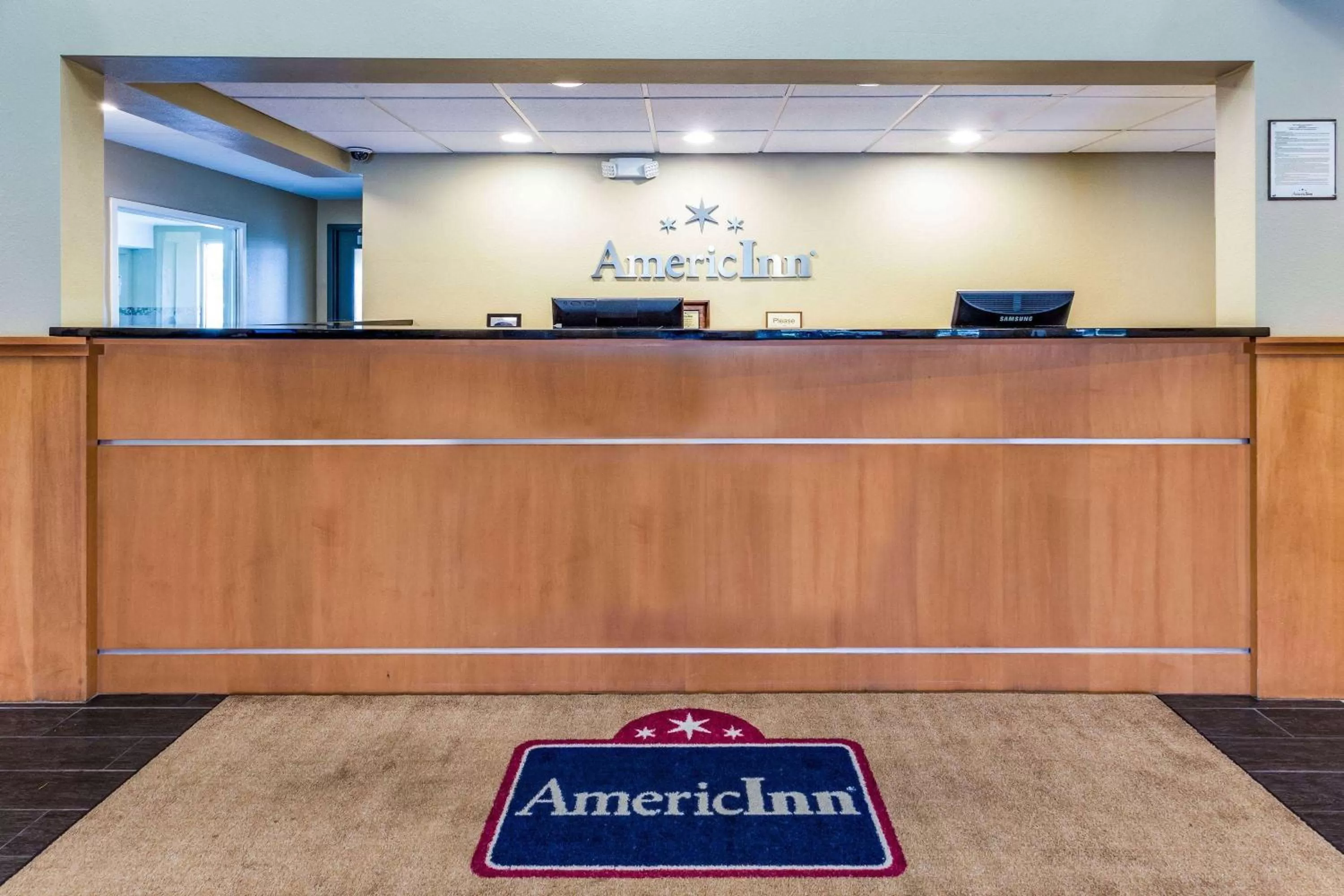 Lobby or reception in AmericInn & Suites Burnsville, MN
