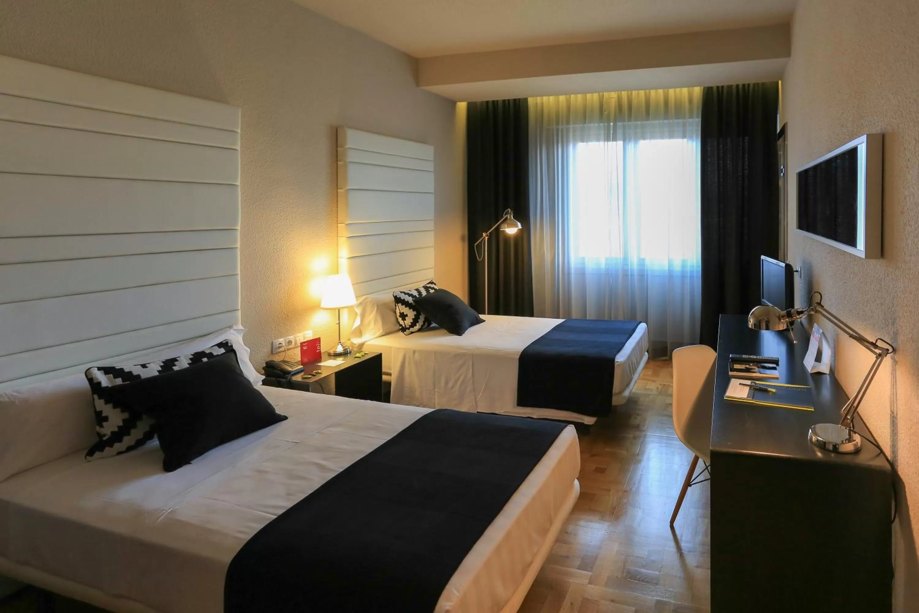 Property building, Bed in Habitus Hotel Leyre