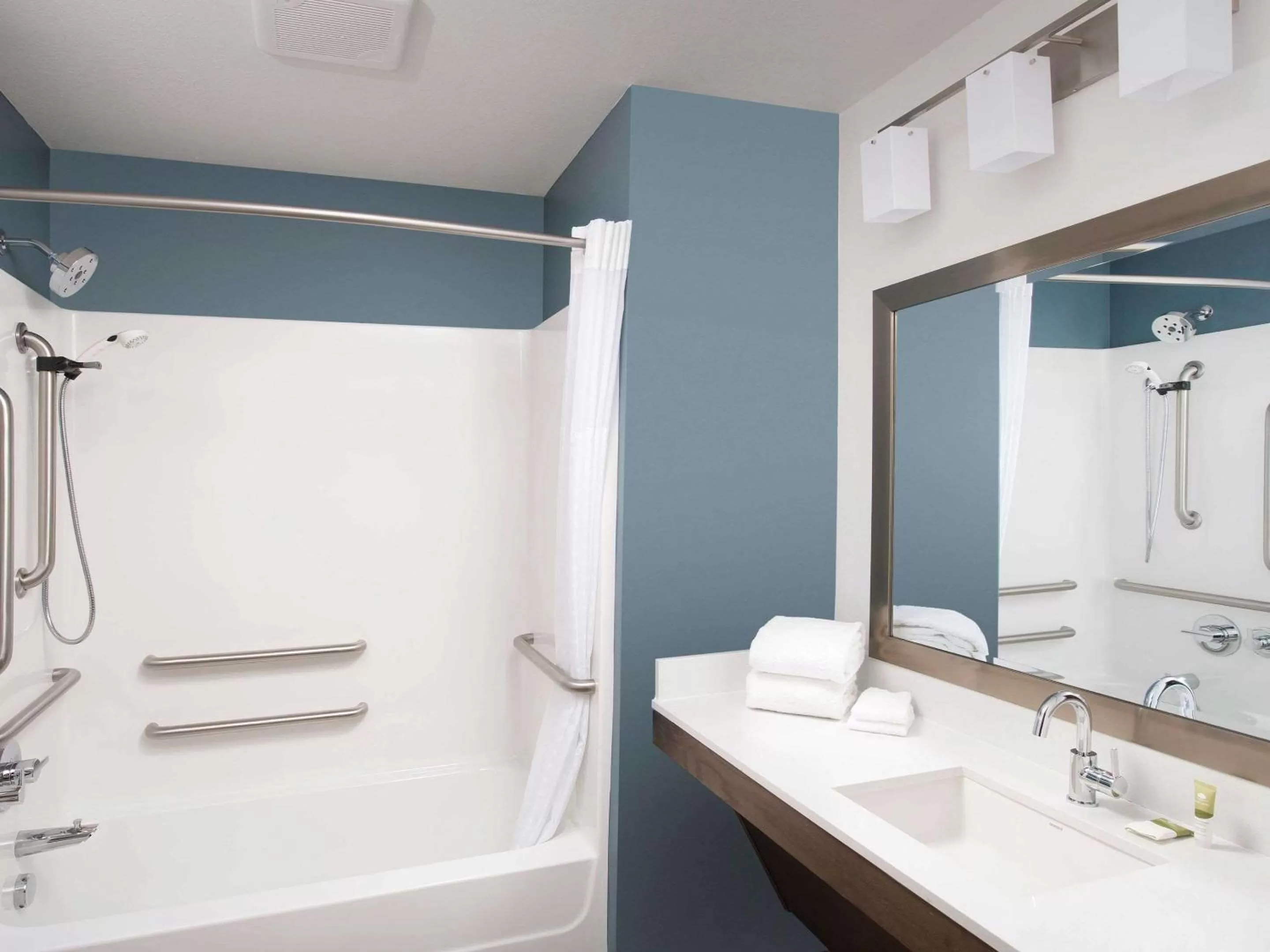 Bathroom in Candlewood Suites Pecos by IHG
