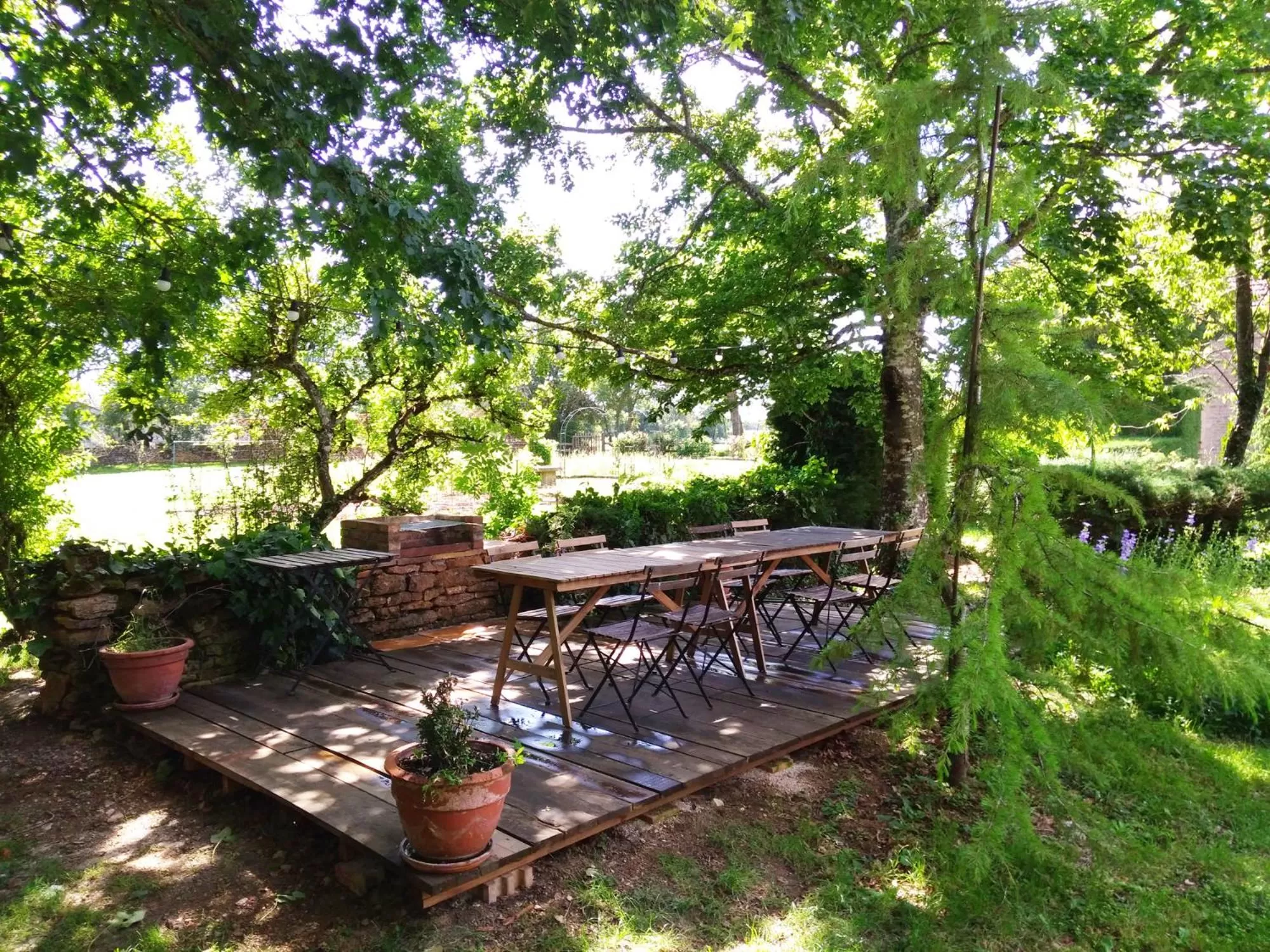 Garden in Jardin des Sens, la Rente d'Eguilly