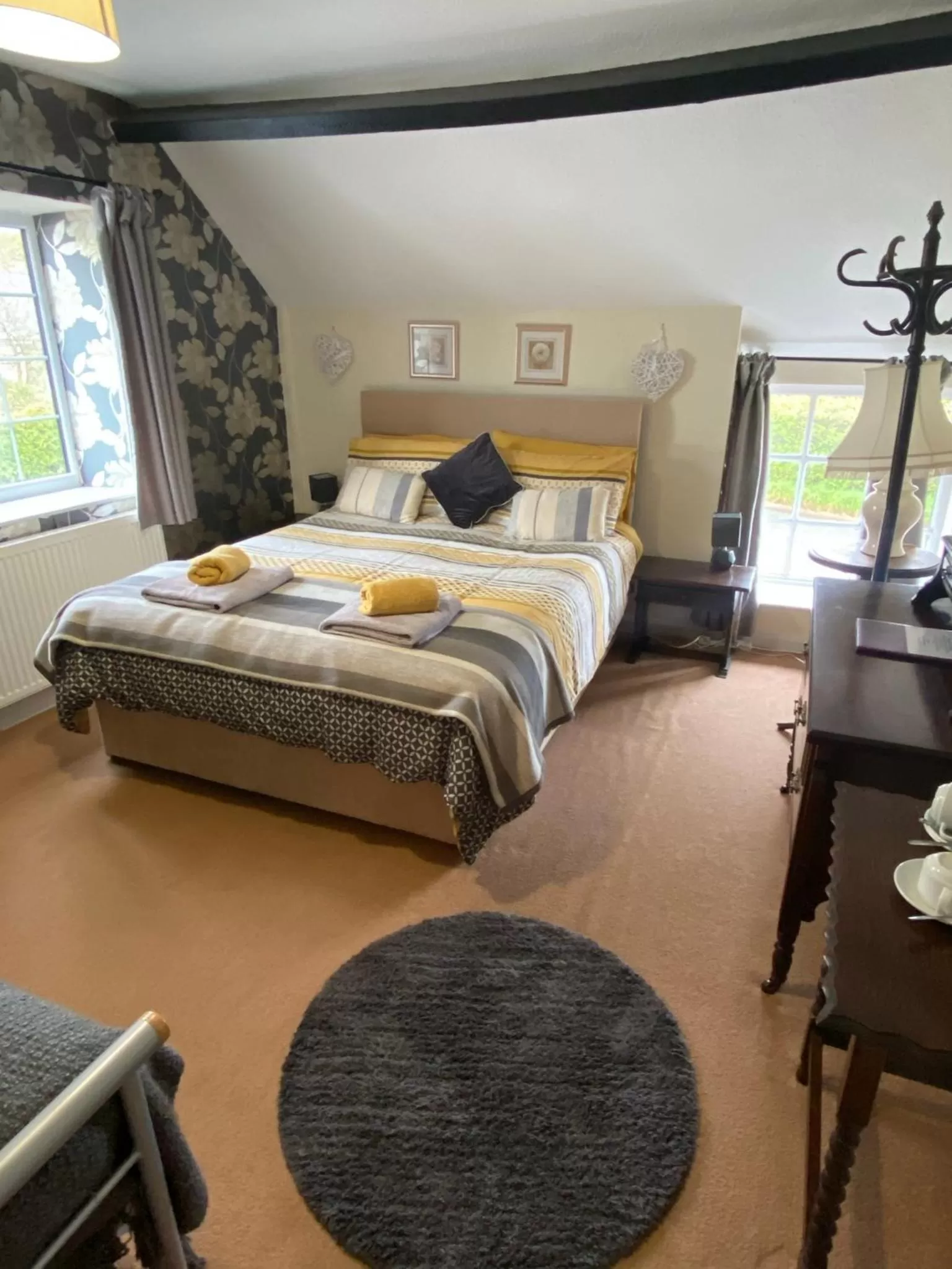 Bed in The crown inn Longtown