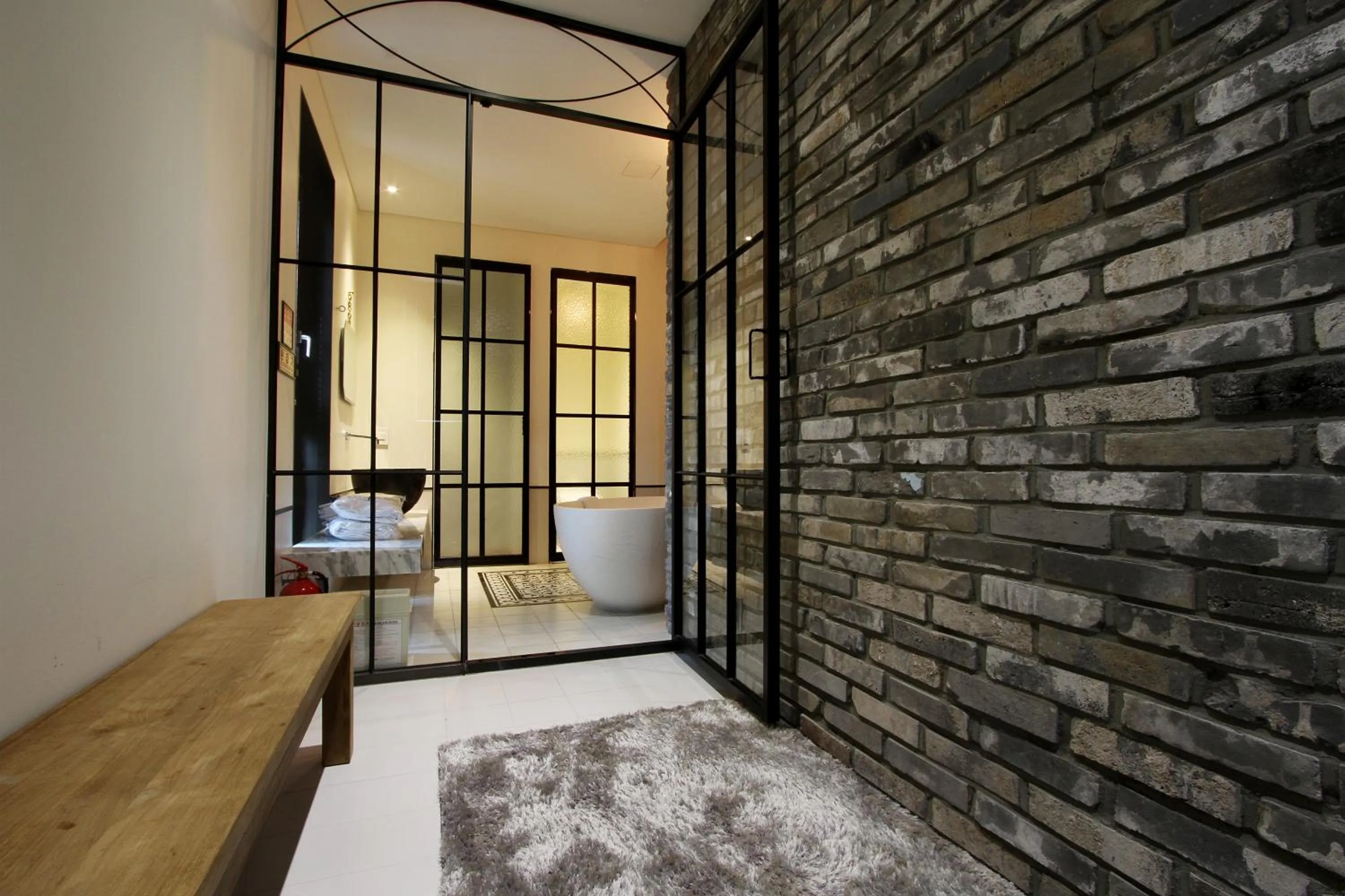 Toilet, Bed in Boutique Hotel Loft