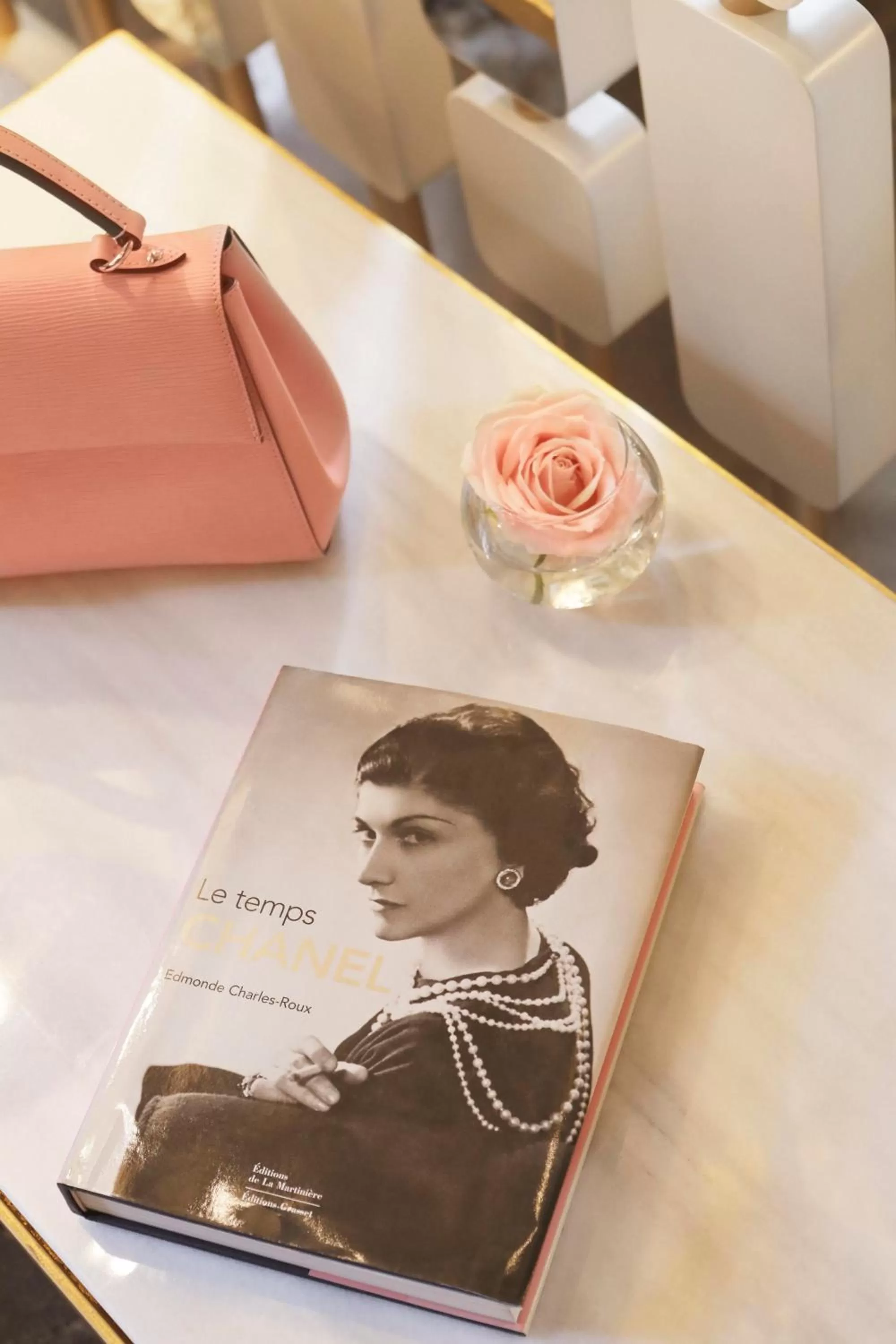 Decorative detail in Hôtel le Derby Alma by Inwood Hotels