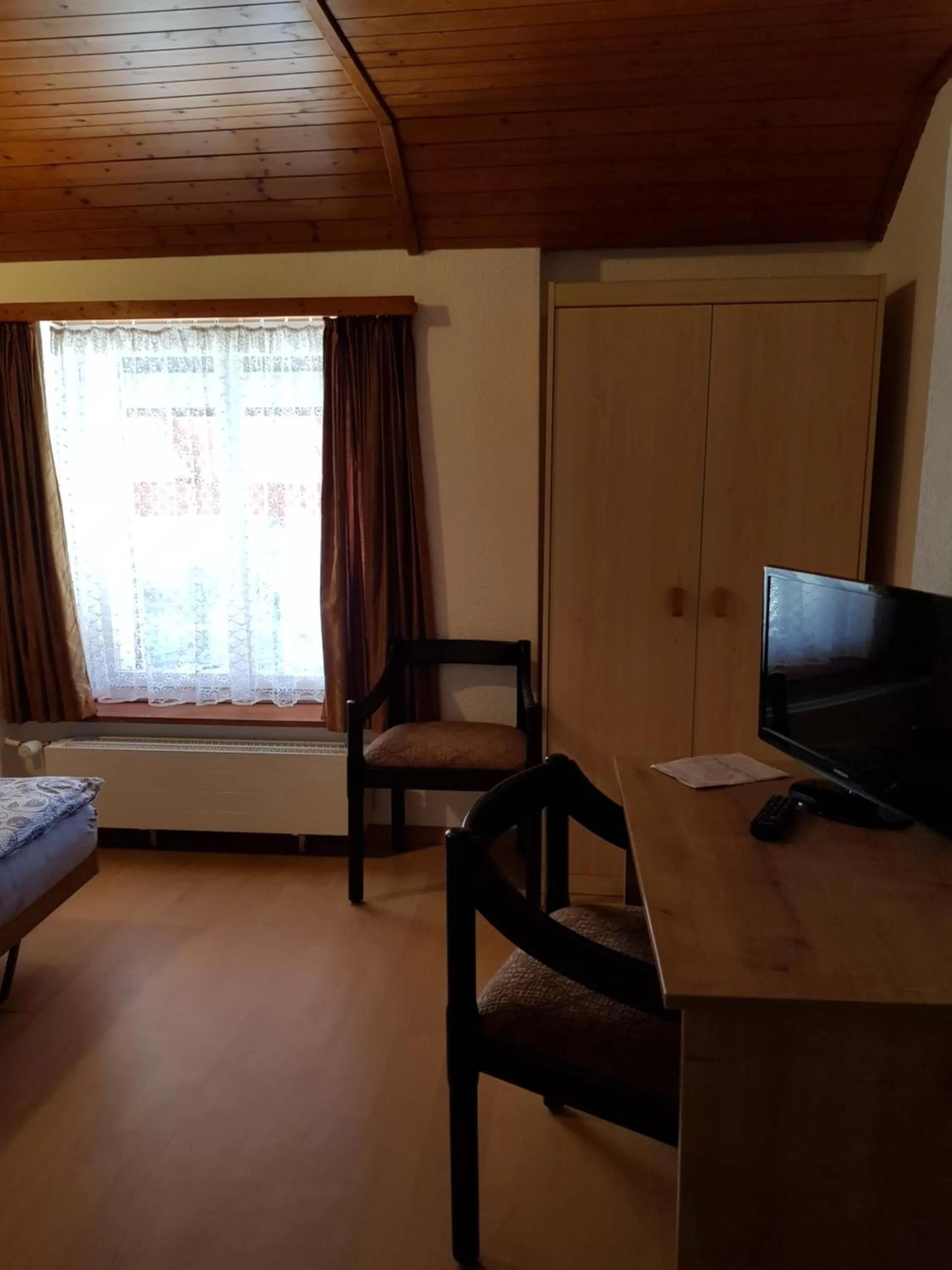 TV/Entertainment Center in Garni-Hotel Mühletal