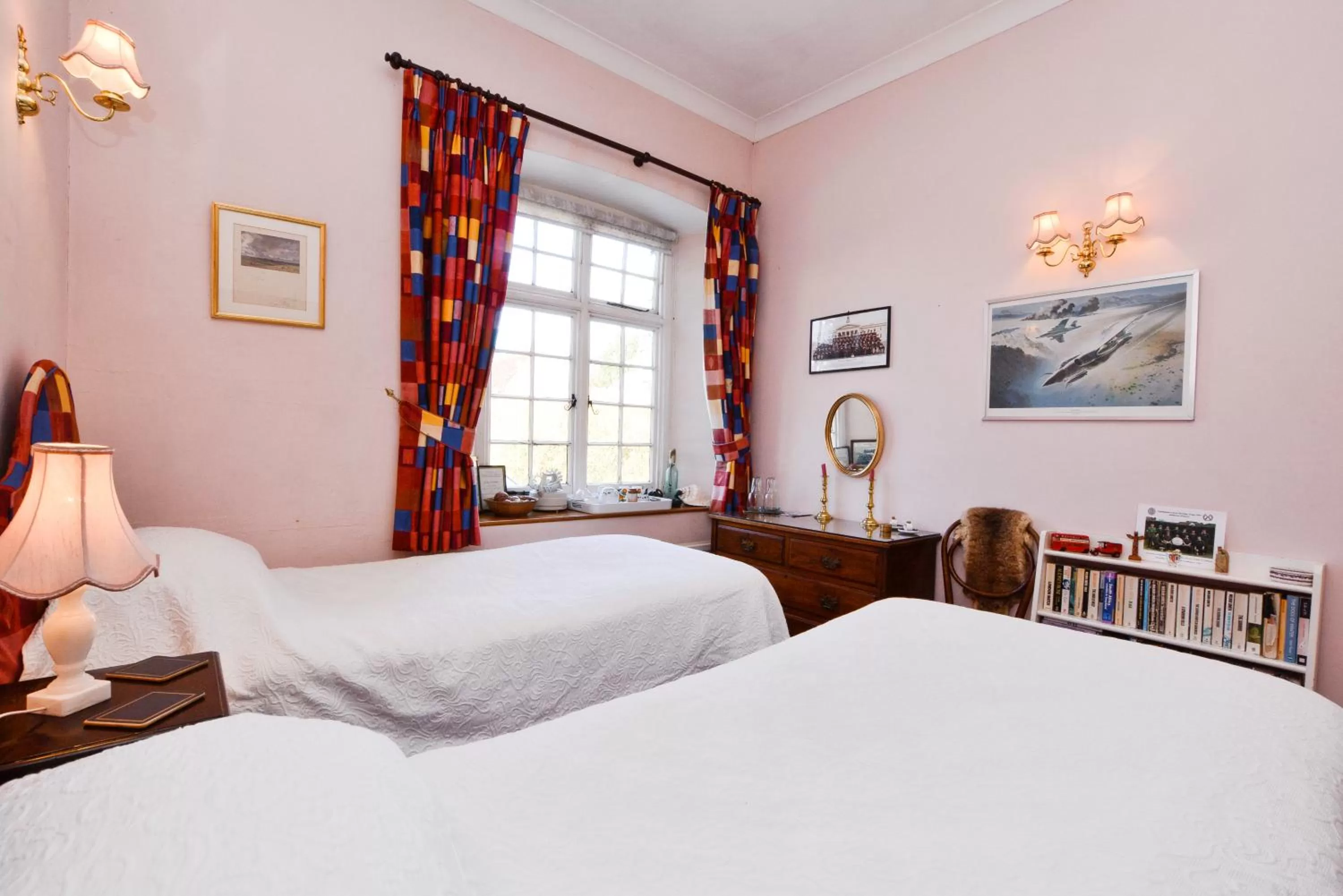 Bedroom, Bed in The Old School