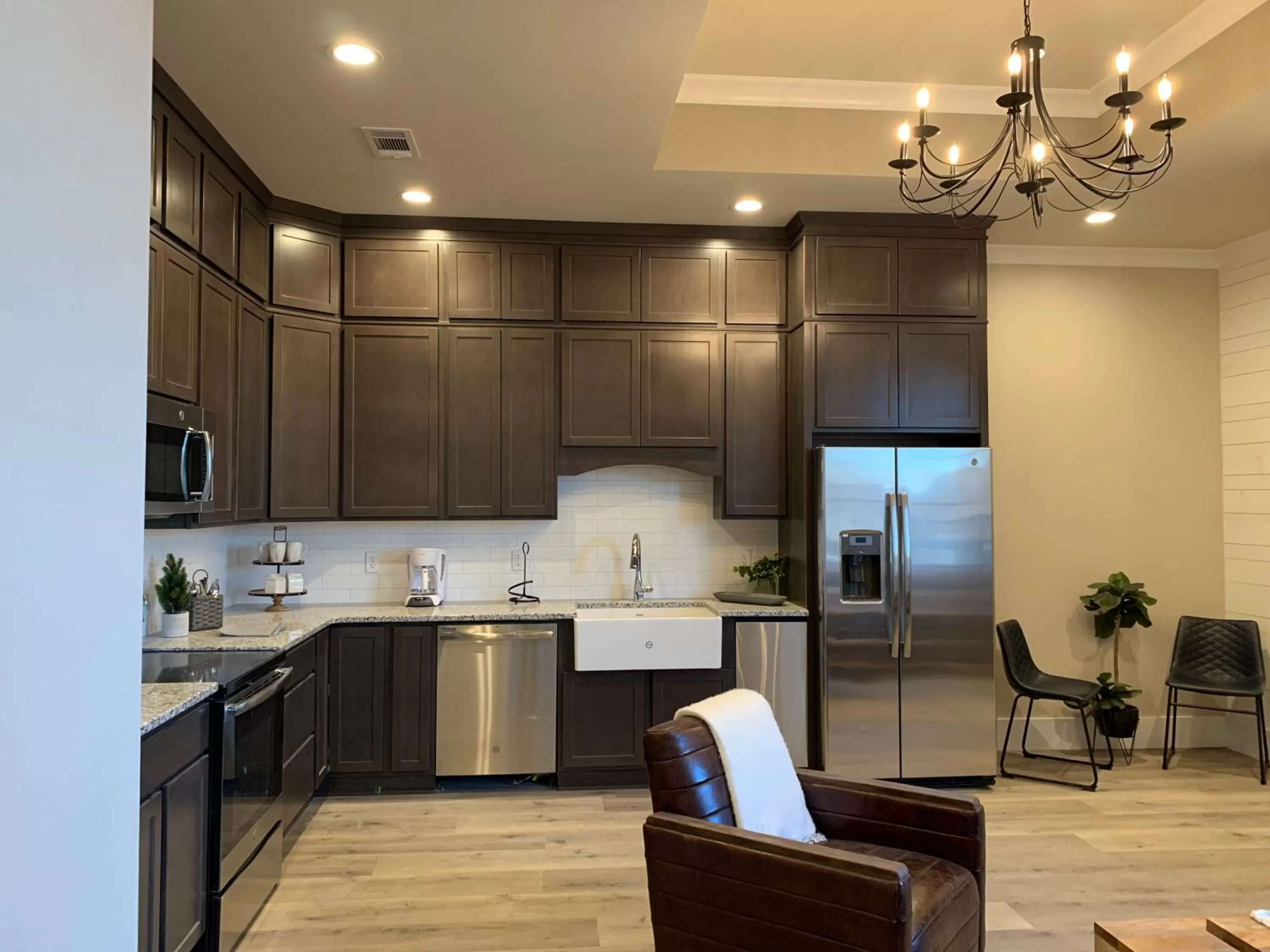 Kitchen or kitchenette in Central Hotel, Ascend Hotel Collection