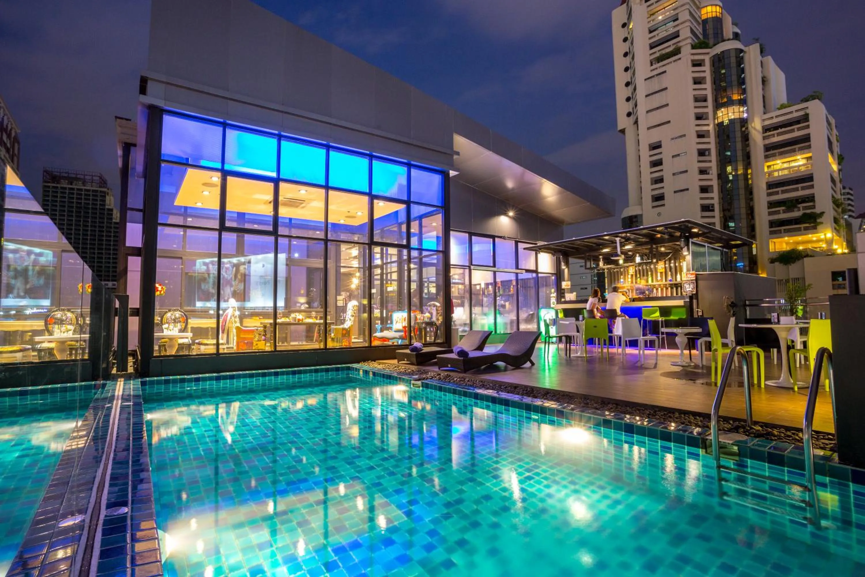 Swimming pool in Hotel Clover Asoke - SHA Extra Plus