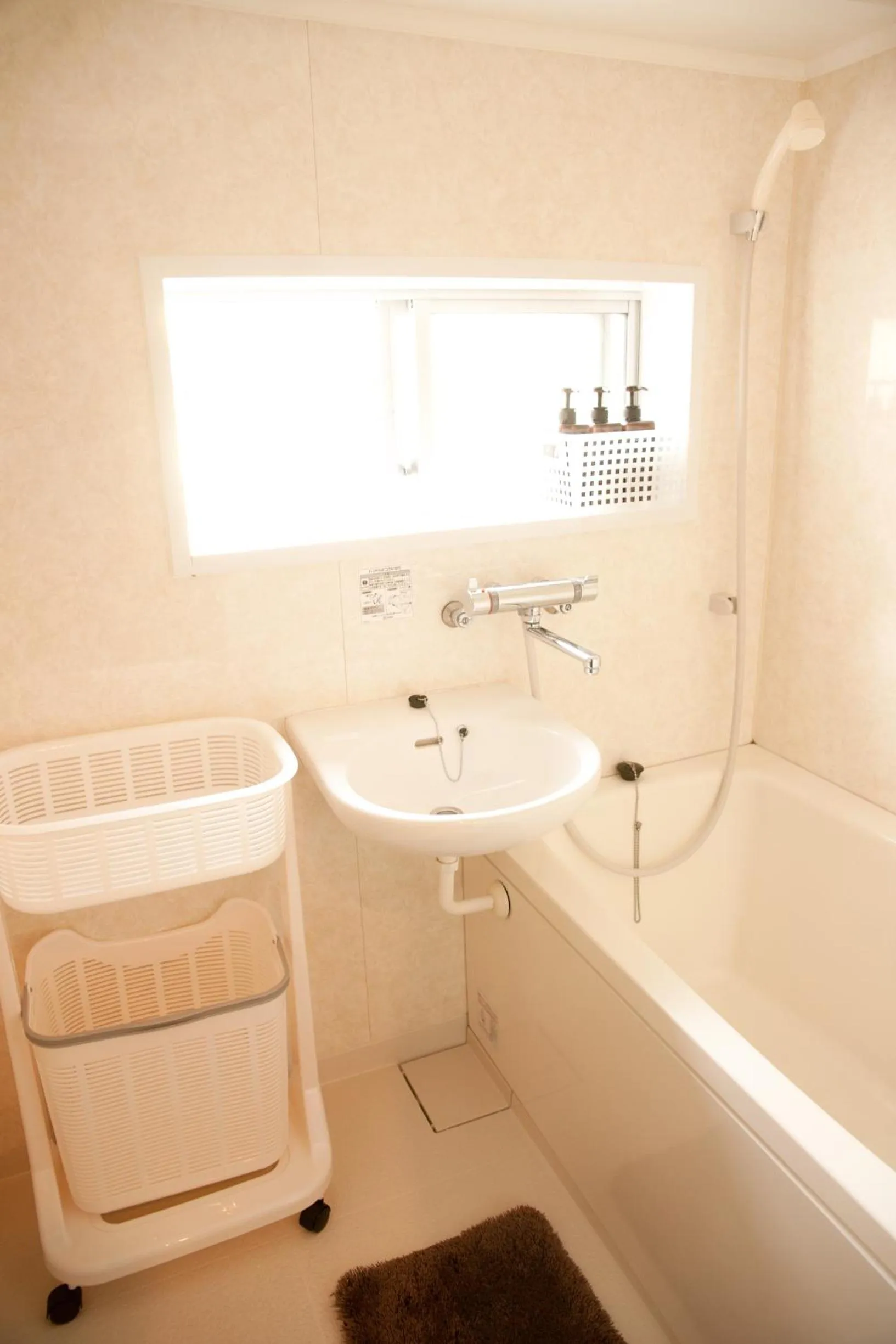 Area and facilities in K's House Tokyo Oasis - Quality Hostel in Asakusa