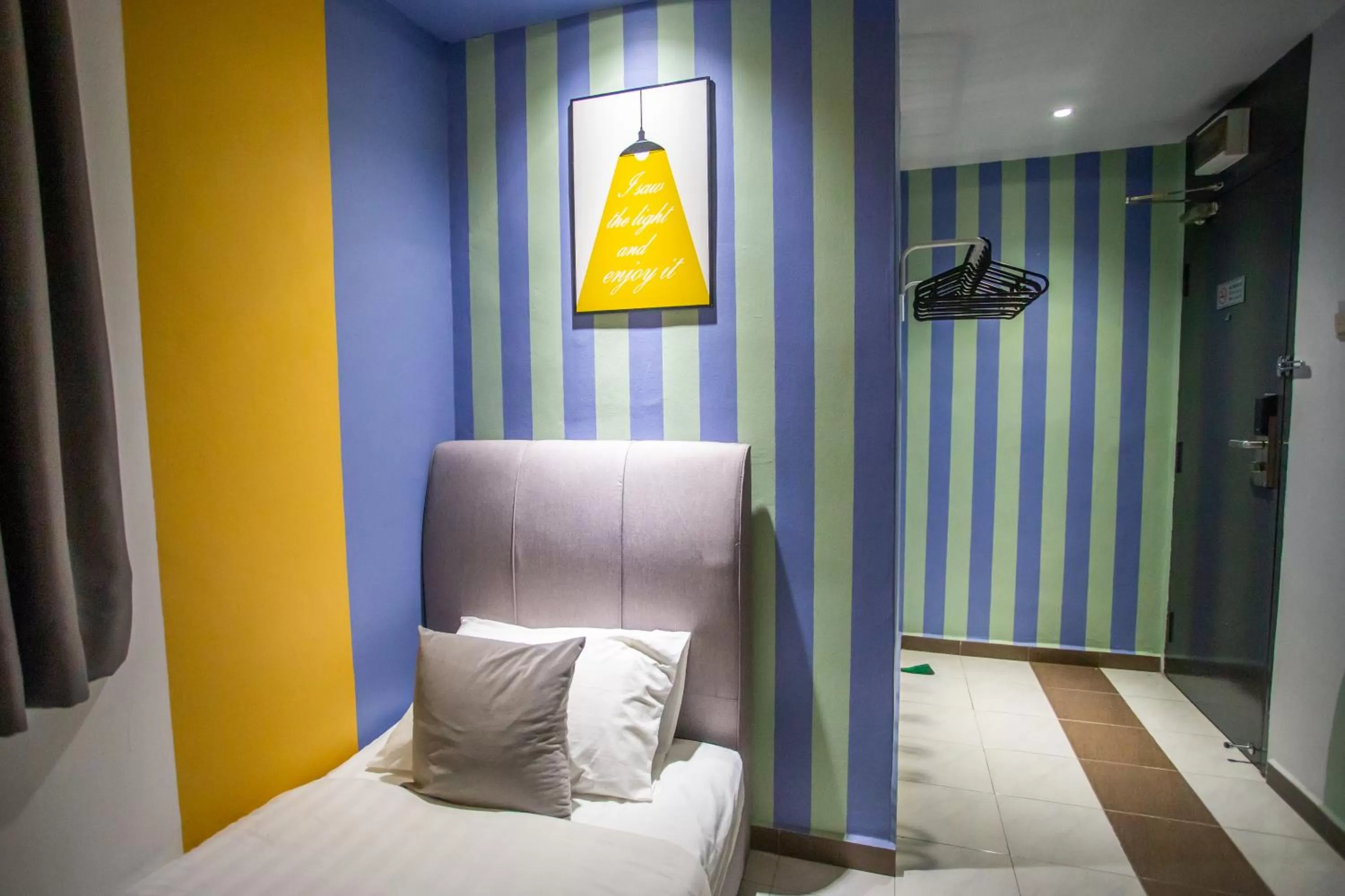 Seating Area in The Cave By Cactus Hotel Skudai