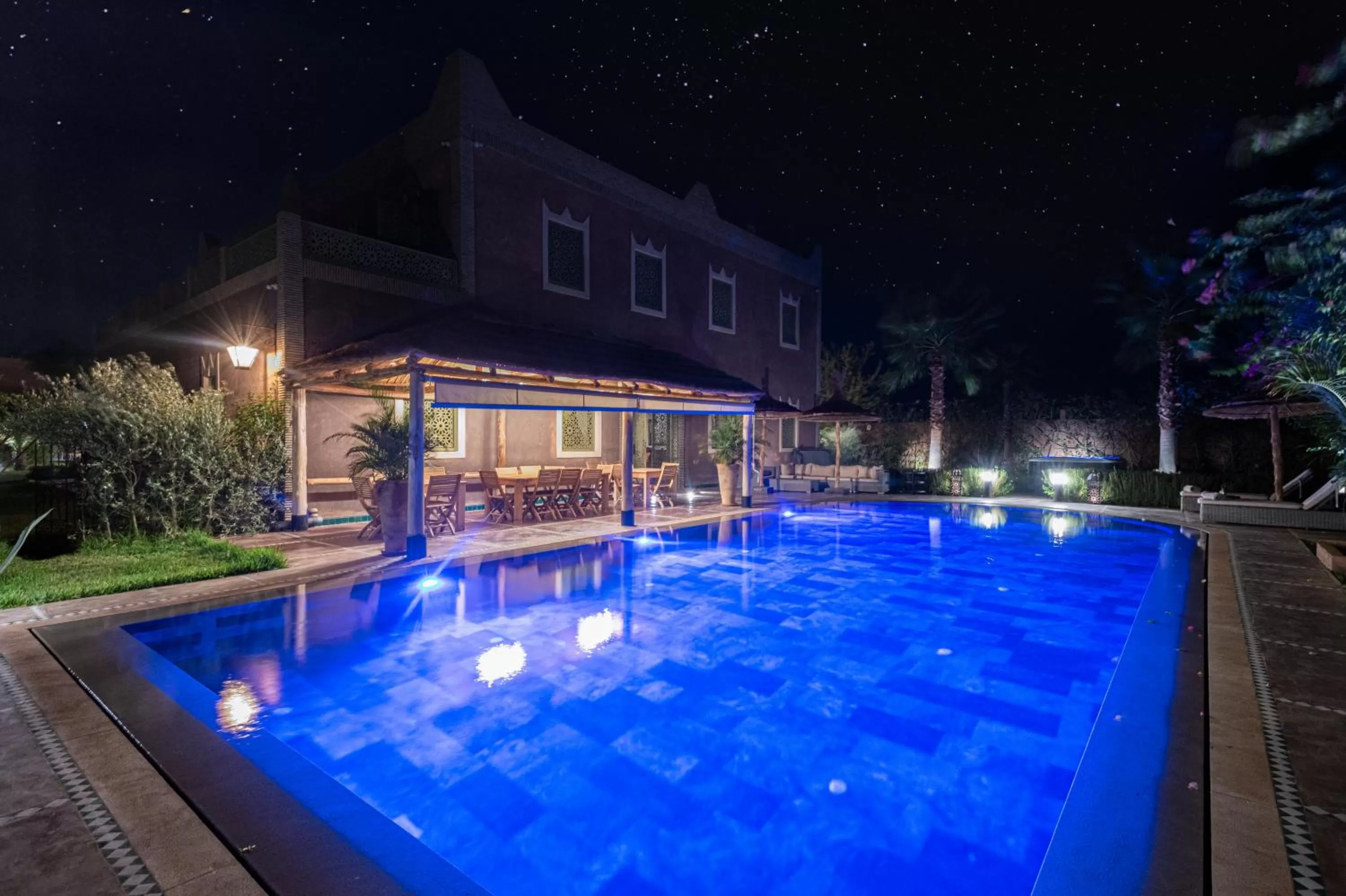 Swimming Pool in Maria Towers , Palais Table d'hôtes & SPA