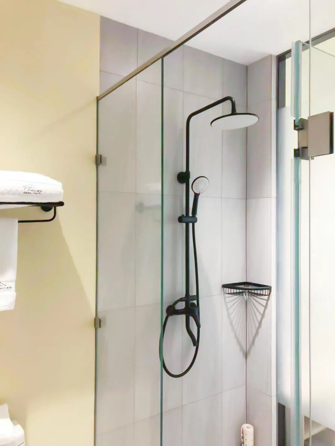 Bathroom in Beijing Saga Hotel