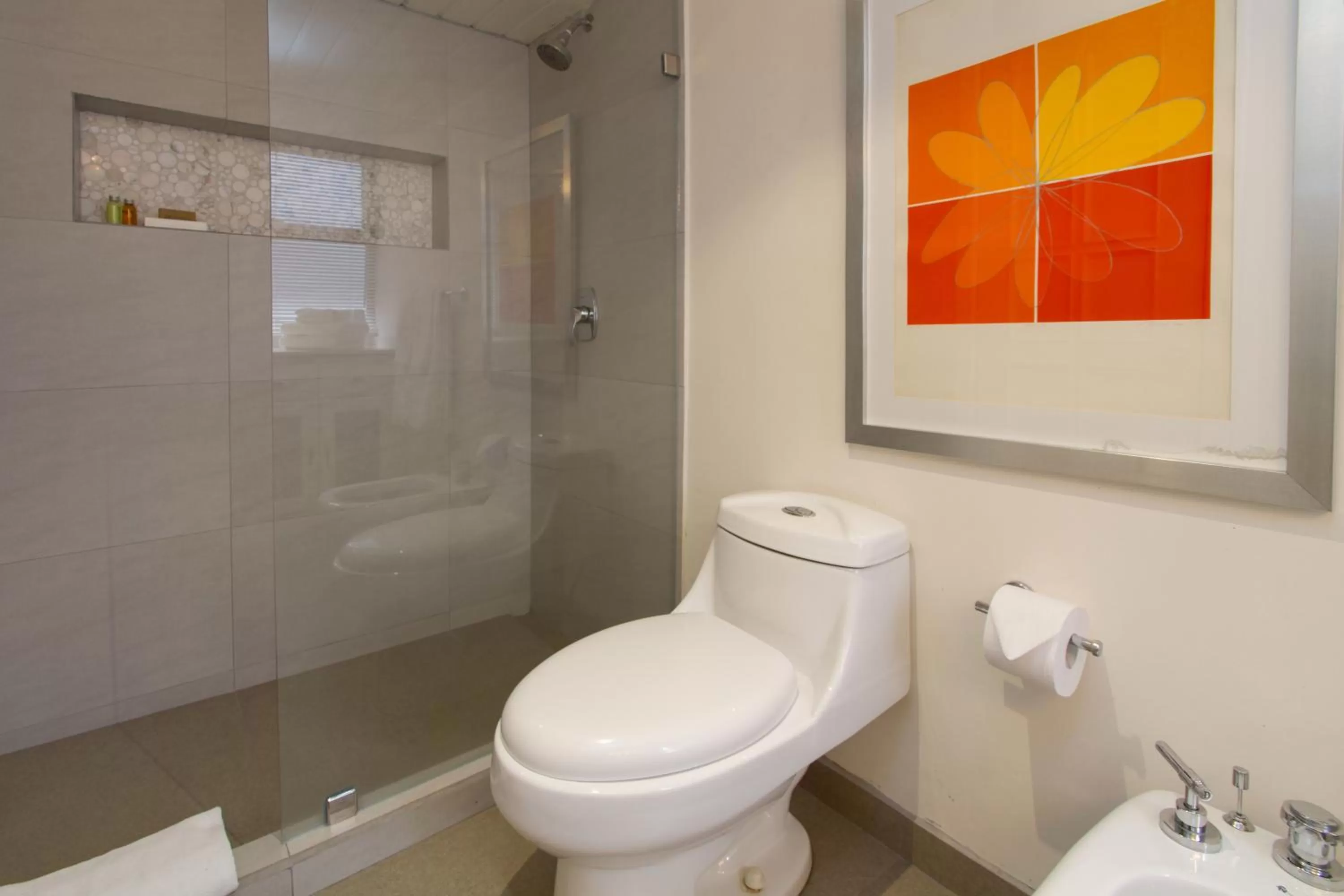 Shower in The Penthouse Lodge