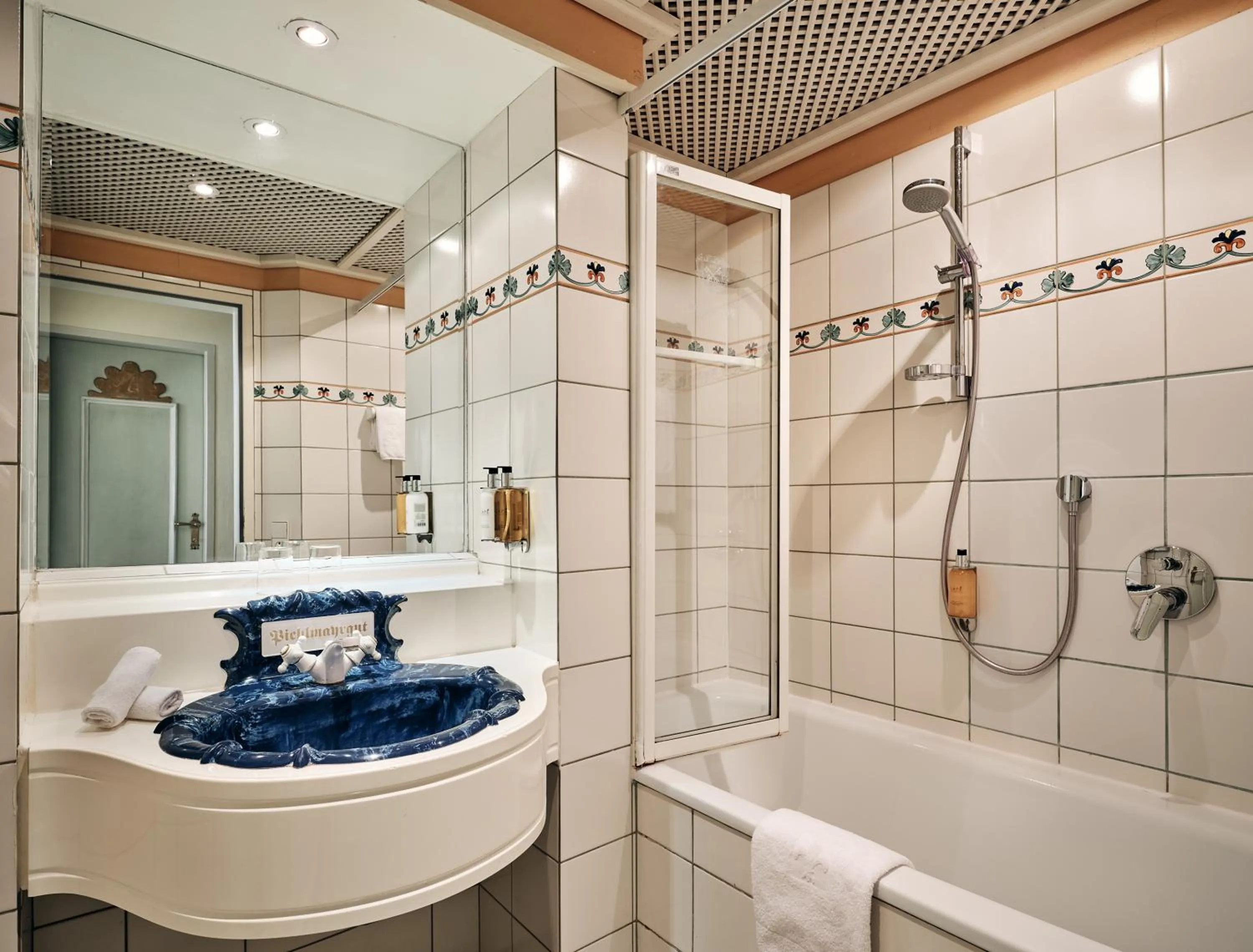 Bathroom in Hotel Pichlmayrgut