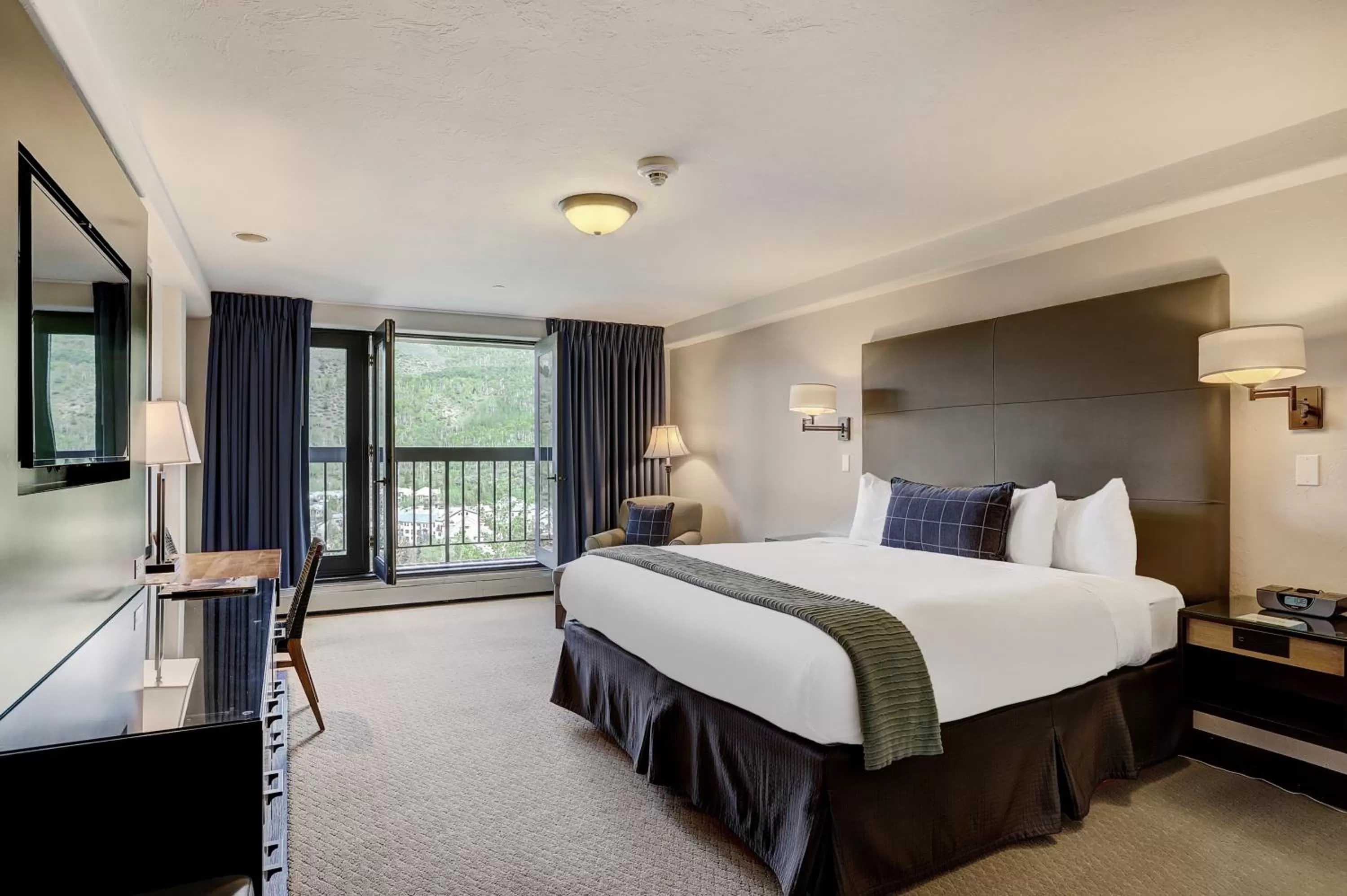 Bed in The Pines Lodge, a RockResort, by Vail Resorts