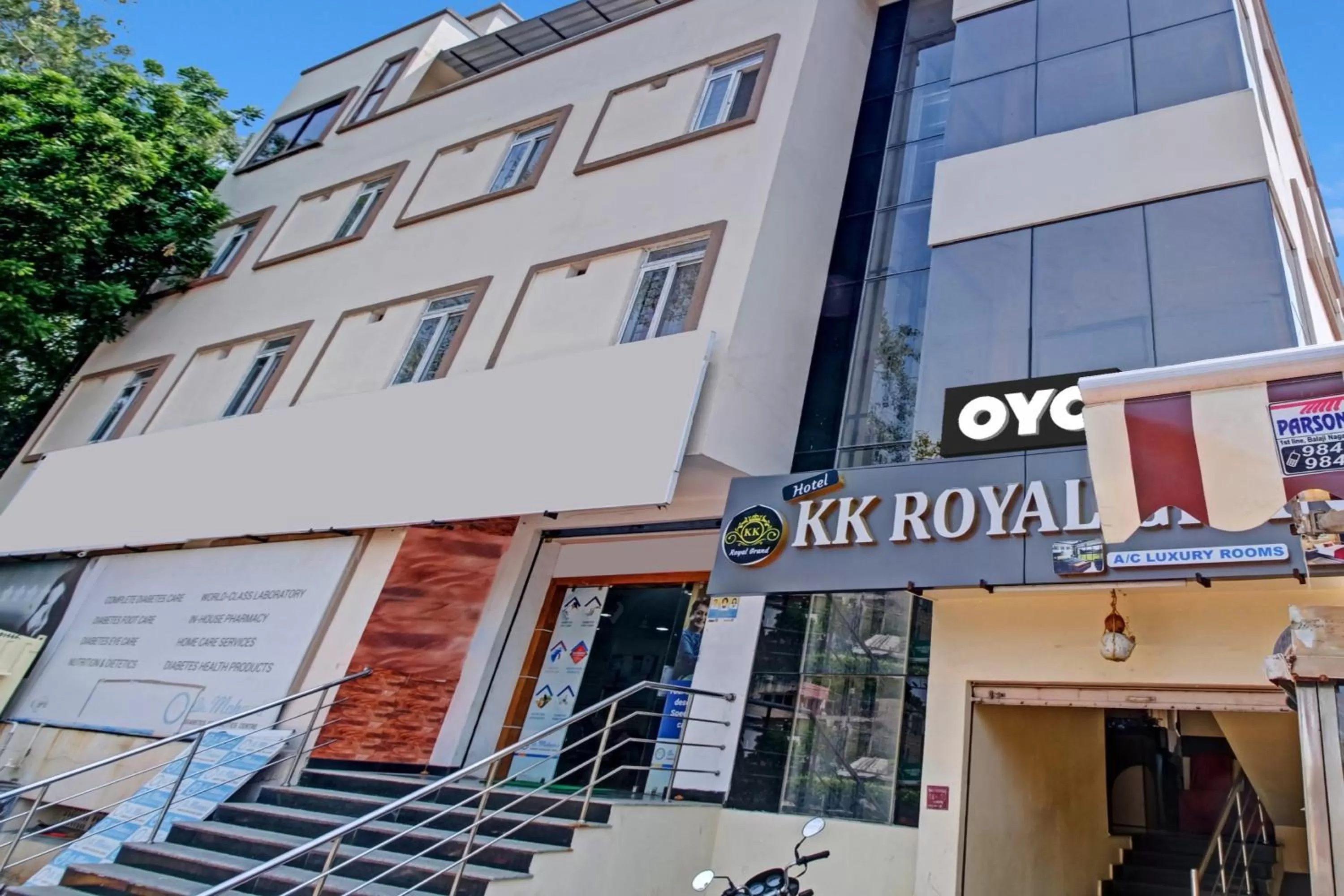 Facade/entrance, Property Building in OYO Flagship Kk Royal Grand