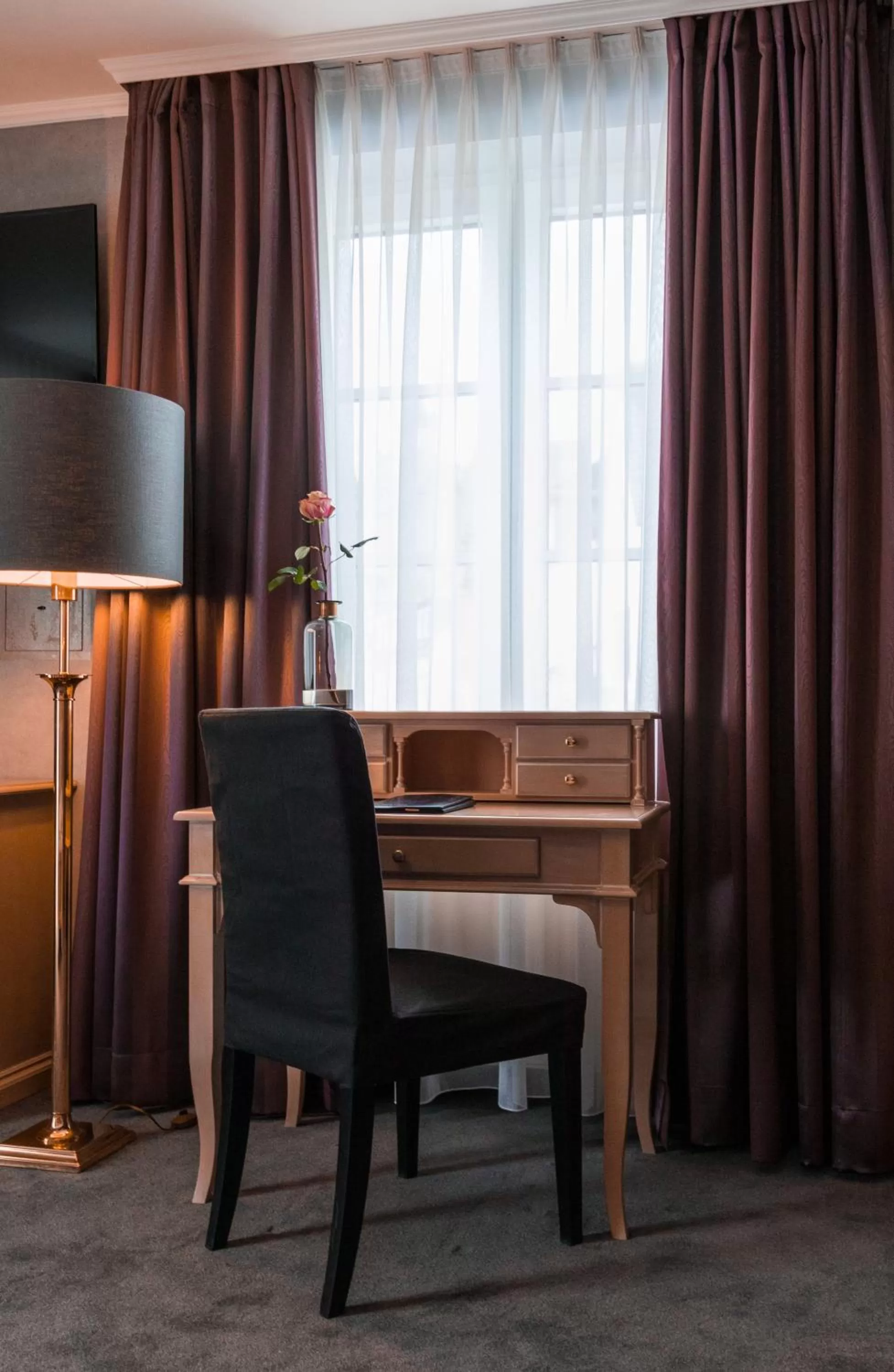 Day in Hotel Germania