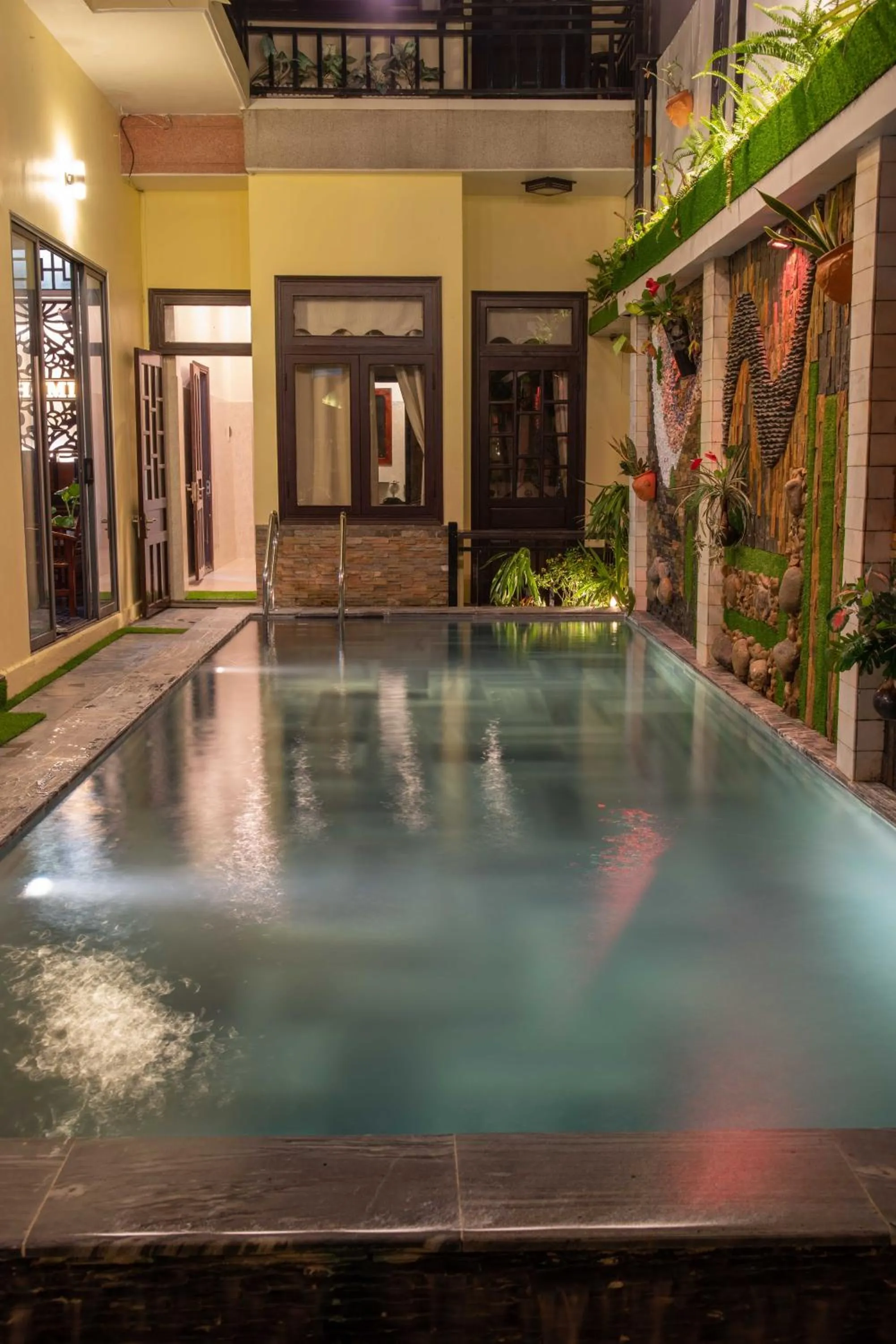 Swimming pool in Hoi An Ngo Homestay