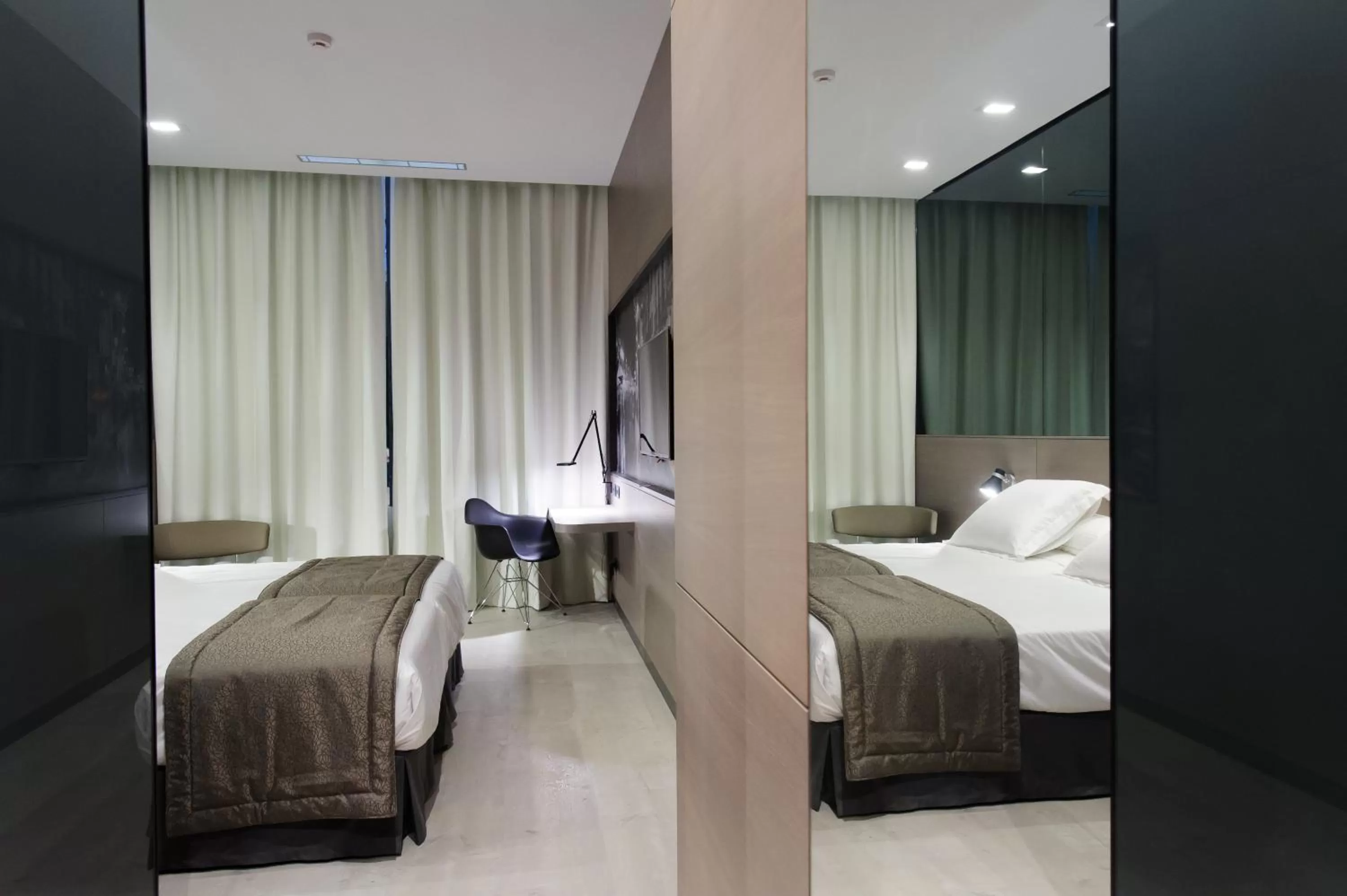 Other, Bed in Negresco Princess 4* Sup