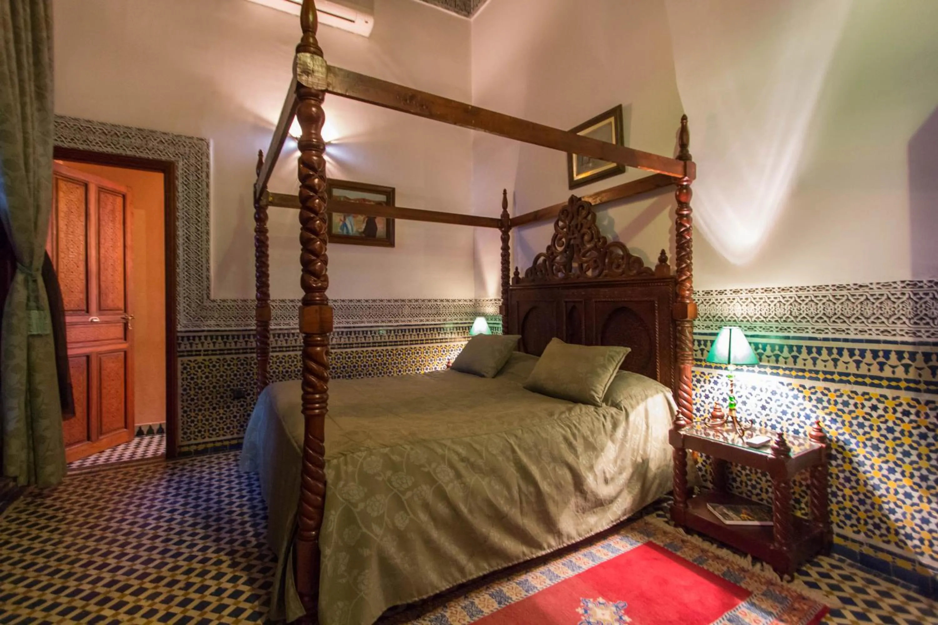 Day, Bed in Riad - Dar Al Andalous